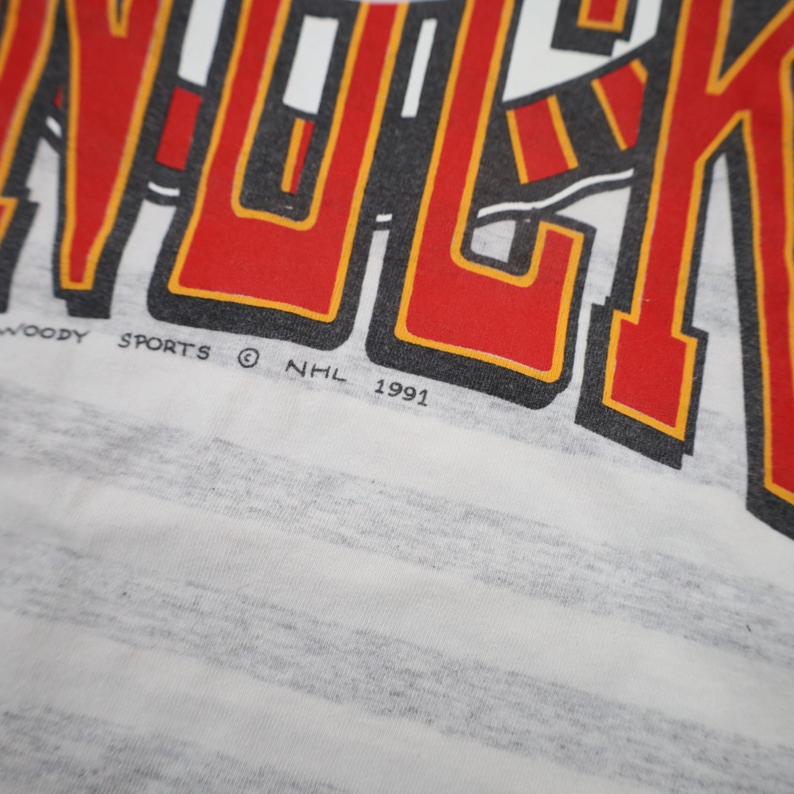 NHL × Vintage VTG 90s Woody Sports Vancouver Canucks Hockey Graphic Shirt Size US L / EU 52-54 / 3 - 4 Thumbnail