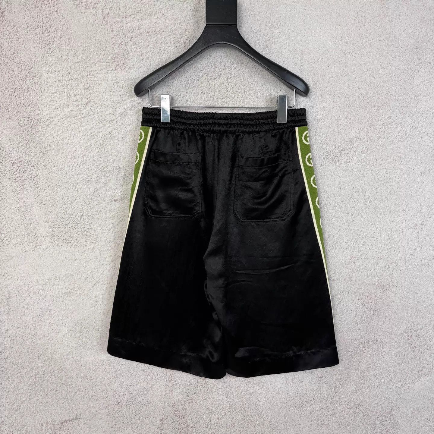 Gucci GUCCI GG Logo Tape Striped Silk Shorts Size 44 Size US 28 / EU 44 - 2 Thumbnail