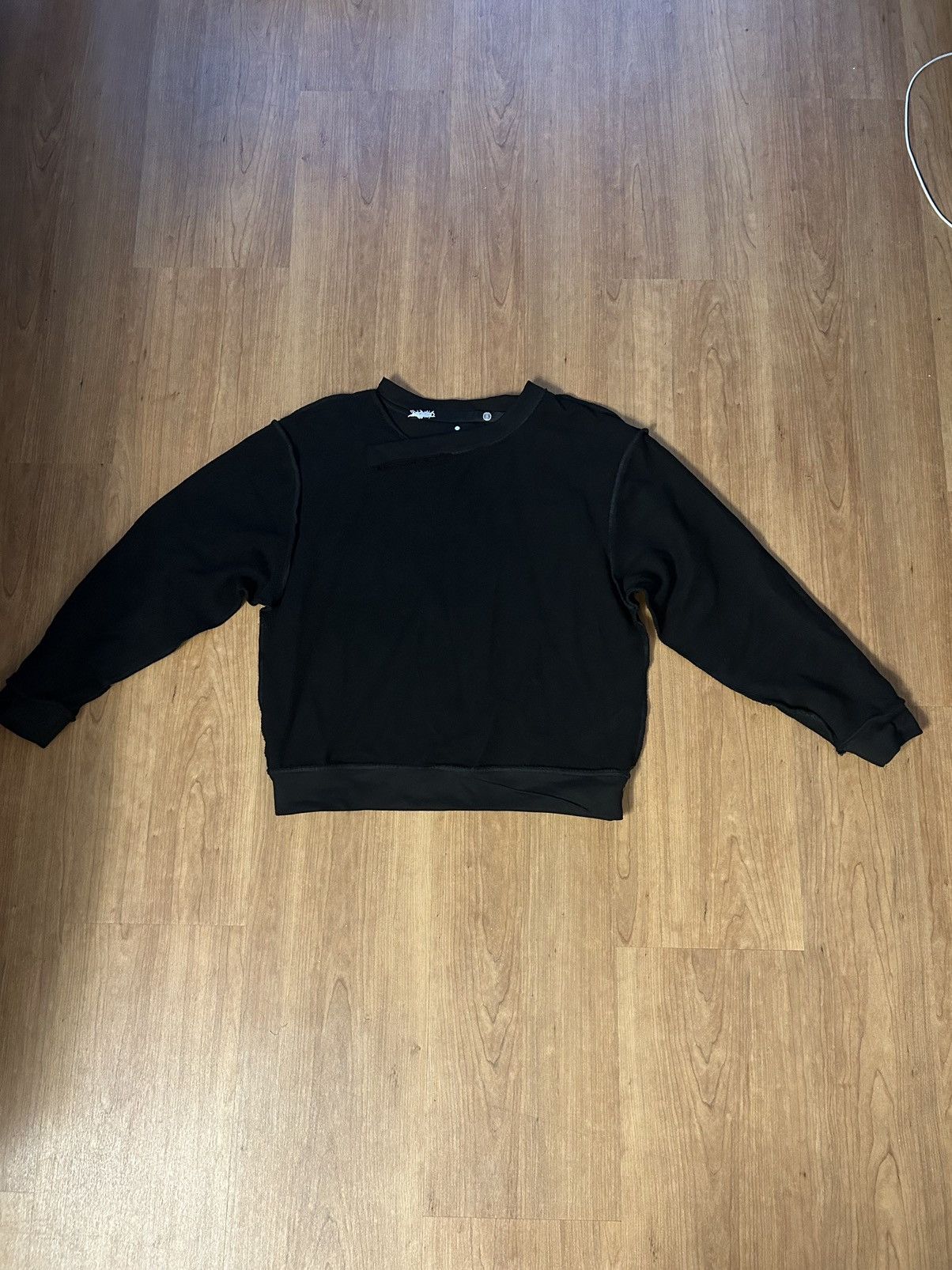 Designer Hybrid Clothing Mansion Twisted Sweatshirt Size US M / EU 48-50 / 2 - 4 Thumbnail