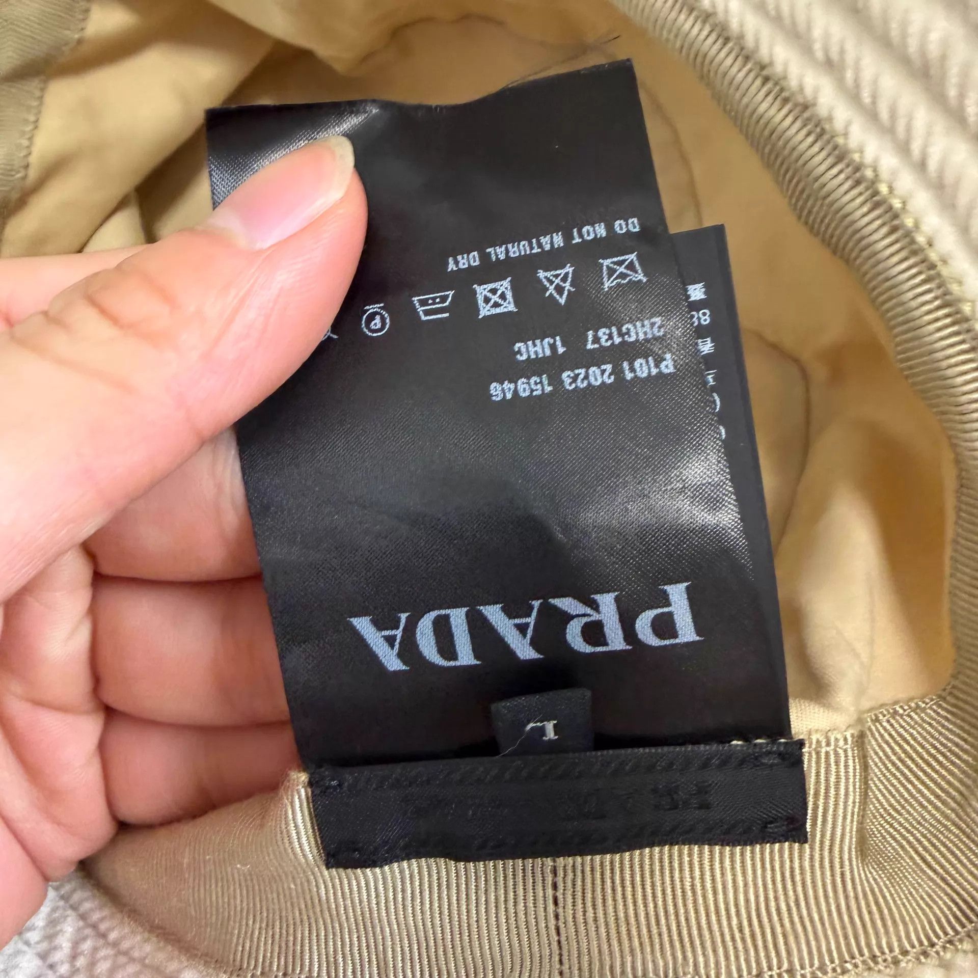 Prada PRADA Enamel Logo Corduroy Bucket Hat Men's Ivory L Size ONE SIZE - 7 Thumbnail