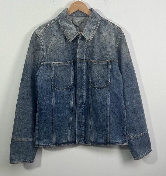 Louis Vuitton Louis Vuitton LV blue logo vintage lapel denim jacket Size US M / EU 48-50 / 2 - 1 Thumbnail