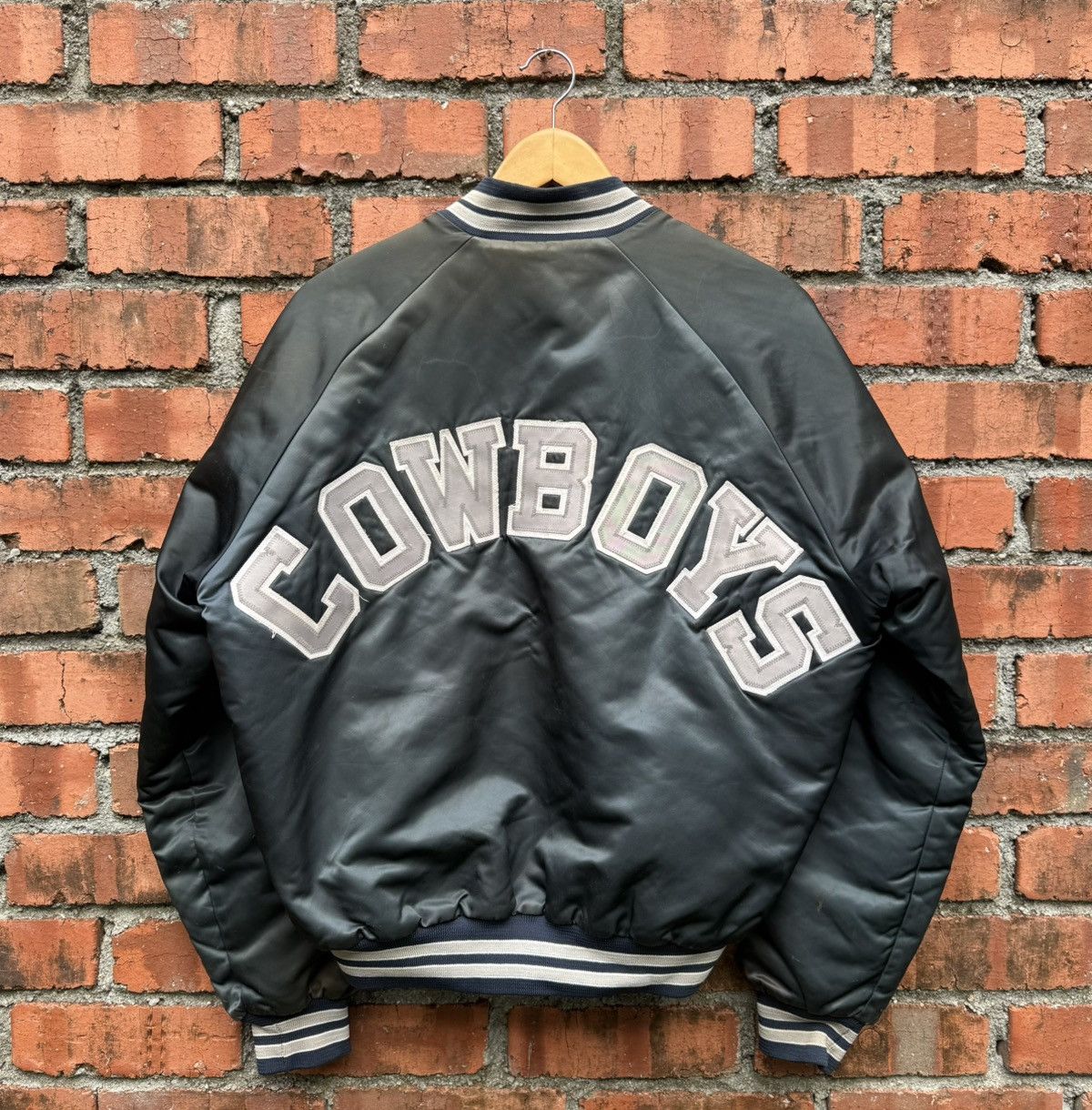 NFL VIntage DALLAS COWBOYS varsity NFL jacket Size US L / EU 52-54 / 3 - 1 Thumbnail
