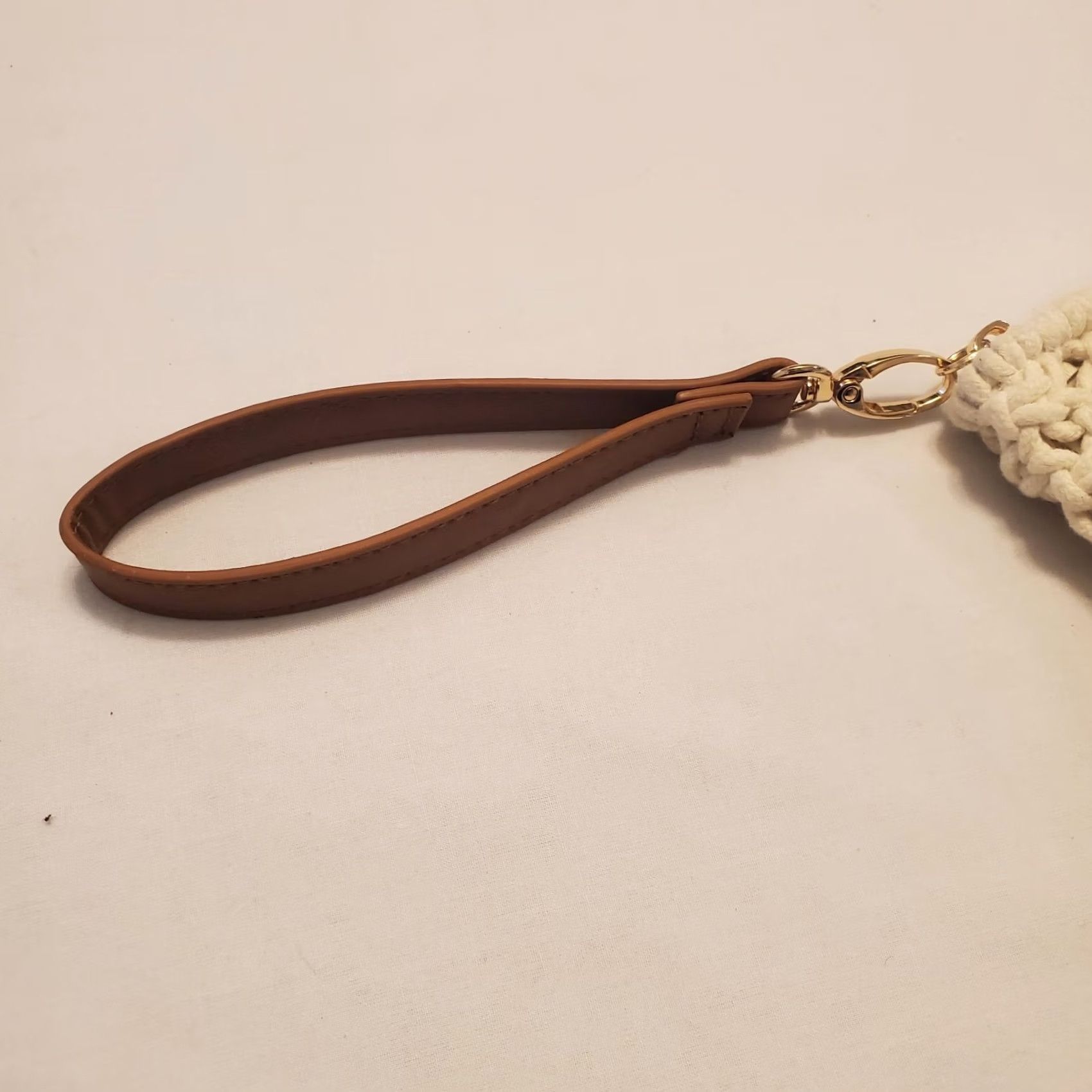 Vintage INC International Concepts White Macrame Faux Leather Wristlet Purse Hand Bag Clutch Womens Medium Brown Leather Wrist Strap Zip Bag Size ONE SIZE - 3 Thumbnail