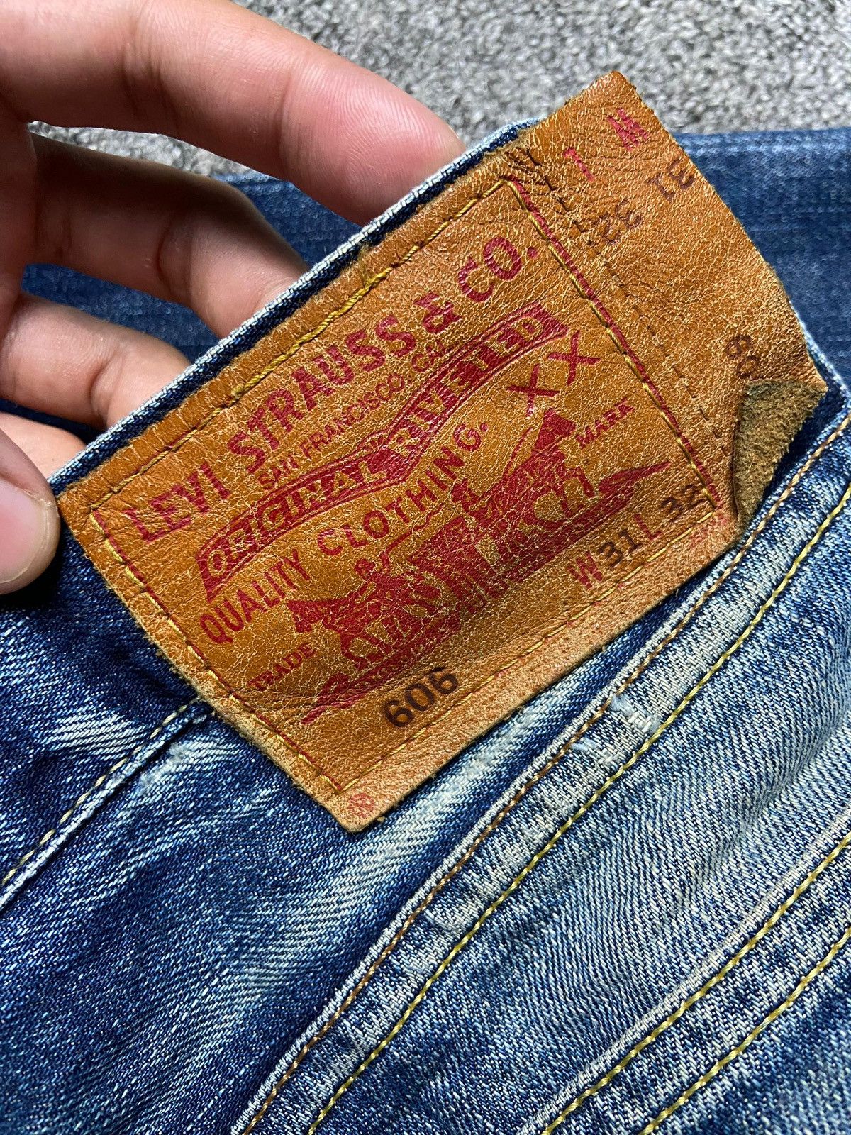 Levi's Levis Strauss Co. Pencil Fit Distressed Jeans (159) Size US 31 - 4 Thumbnail