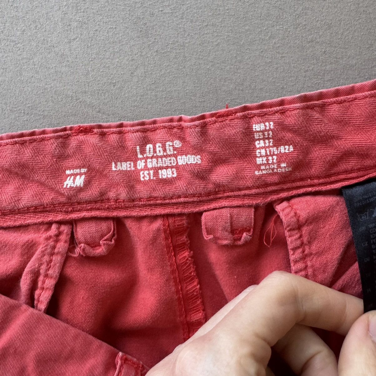 H&M H&M L.O.G.G. Chino Shorts Size US 32 / EU 48 - 4 Thumbnail