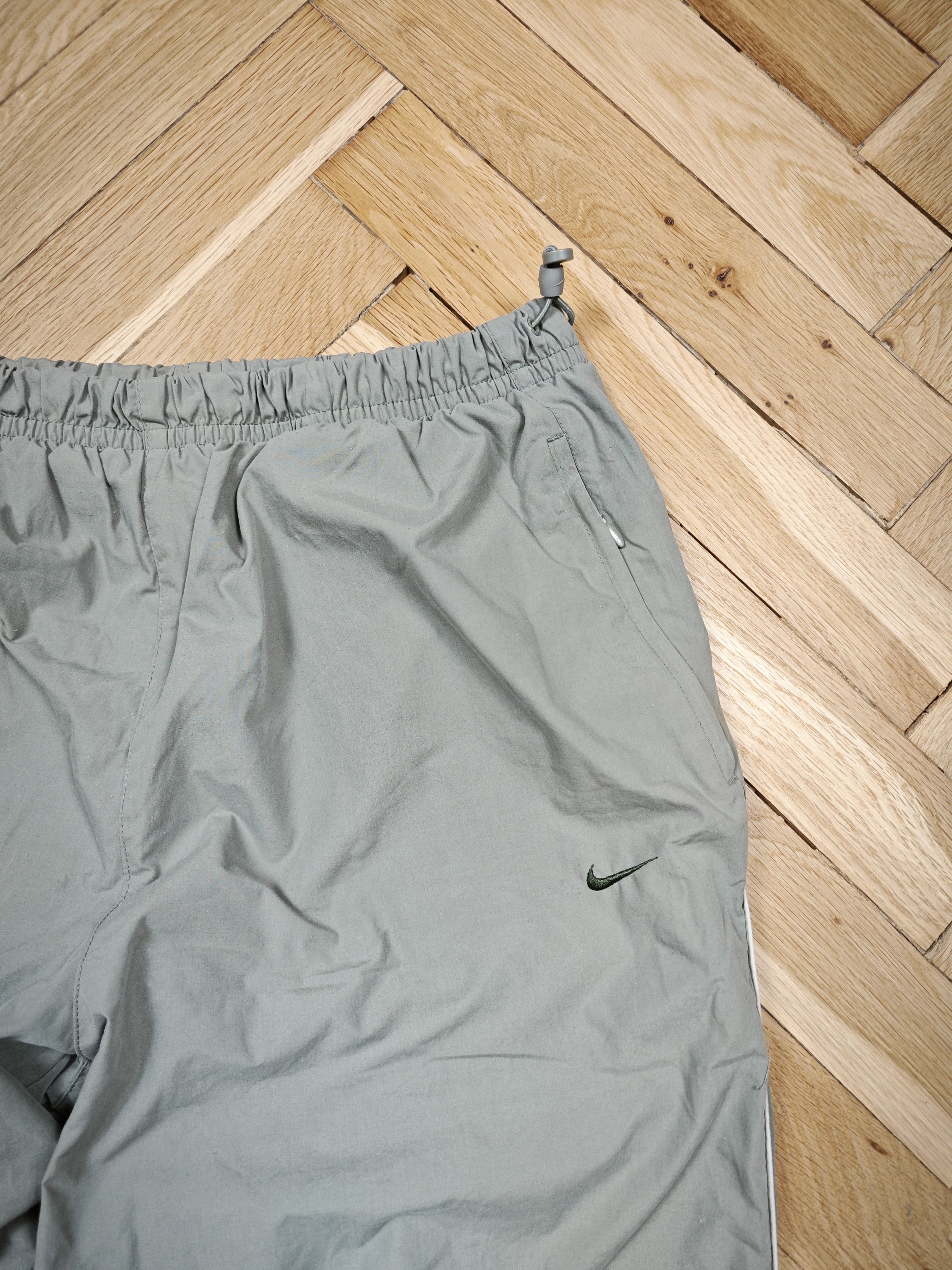 Nike Nike vintage pants Size US 33 - 2 Thumbnail