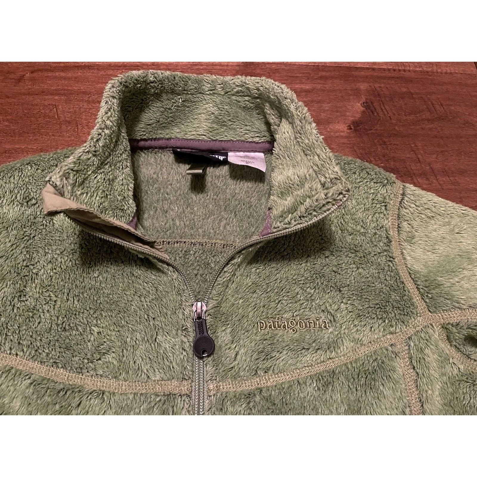 Patagonia VINTAGE Patagonia R Polartec Fleece Jacket Women's M Green Full Zip Made in USA Size M / US 6-8 / IT 42-44 - 2 Thumbnail