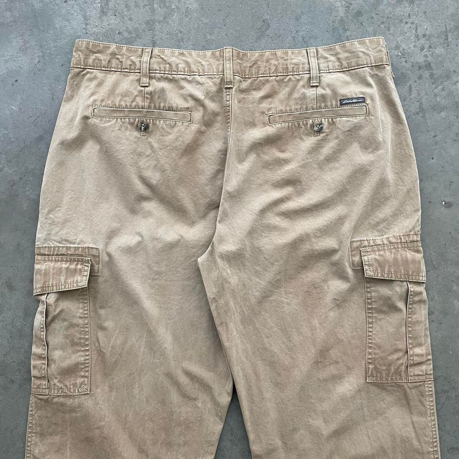 Eddie Bauer Eddie Bauer Khaki Cargo Pants Size US 38 / EU 54 - 4 Thumbnail