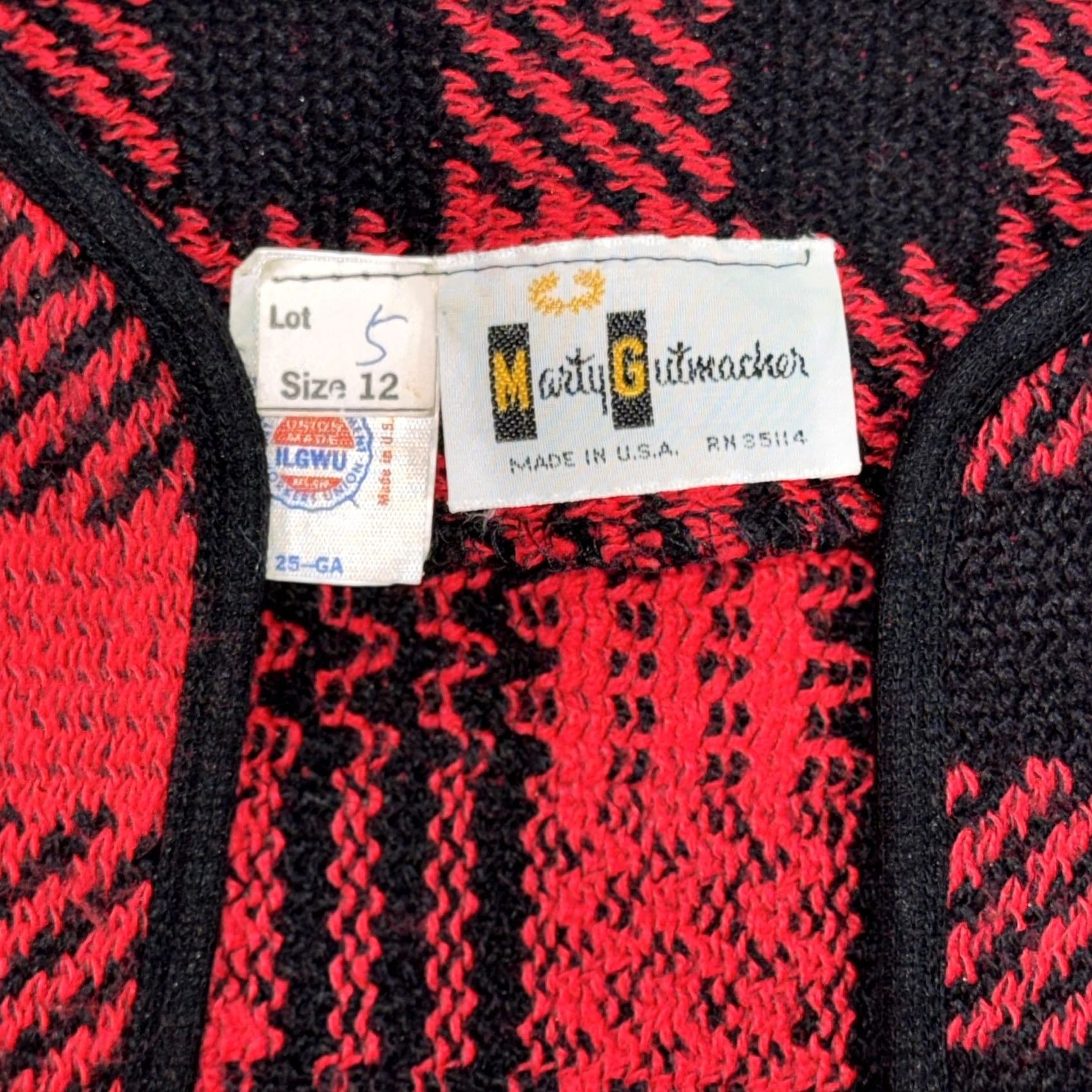 Vintage VINTAGE Marty Gutmacher Vest Womens 12 Red Black Plaid Knit Open Front USA Size XL / US 12-14 / IT 48-50 - 4 Thumbnail