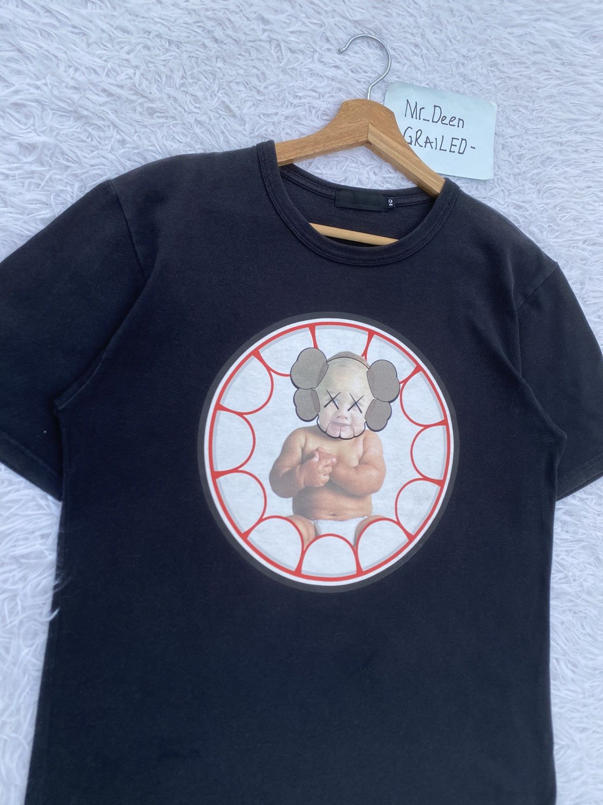 Original Fake Rare Original Fake x KAWS Baby Printed Tshirt Size US S / EU 44-46 / 1 - 5 Thumbnail