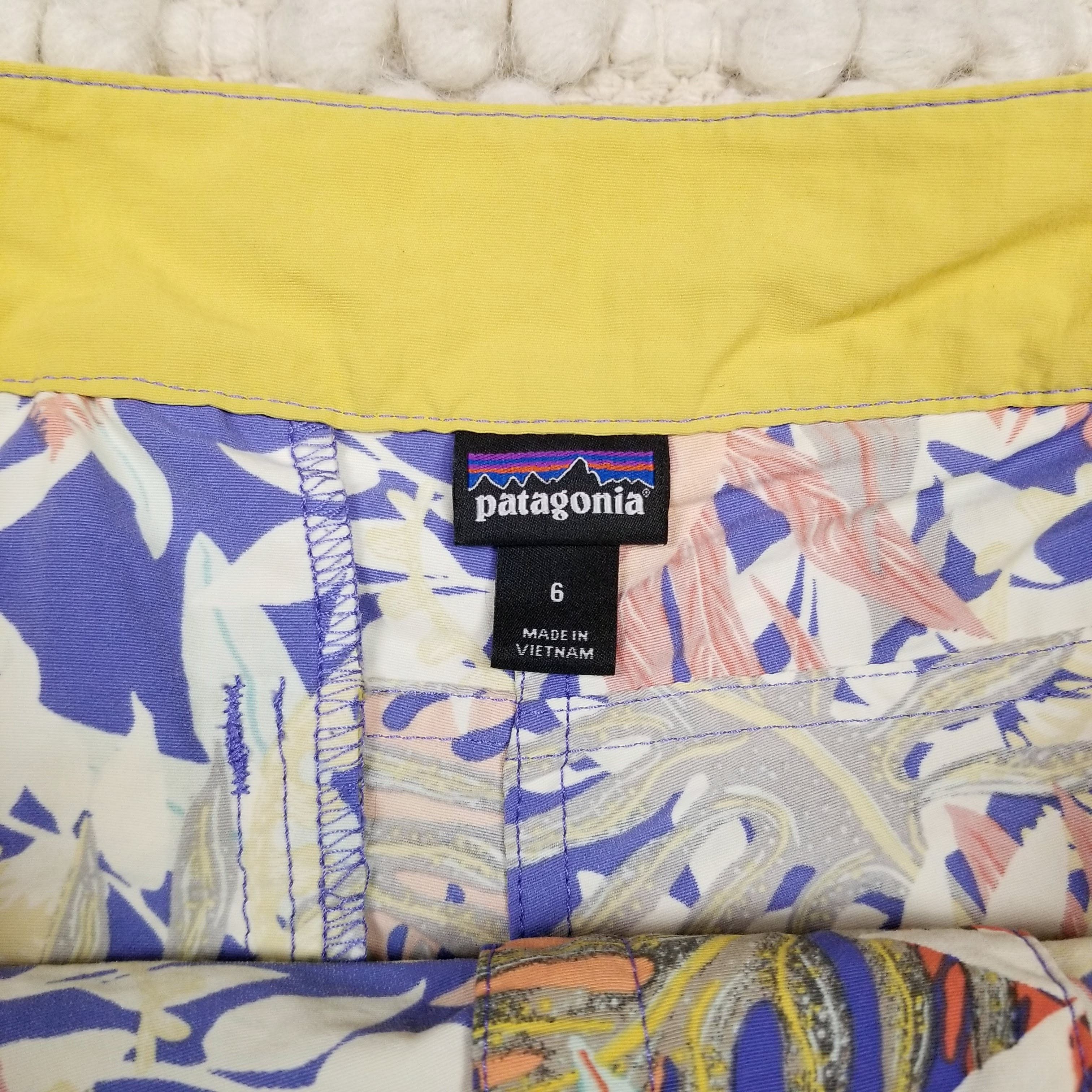 Patagonia Wavefarer Boardshorts 5" Size 28" / US 6 / IT 42 - 2 Thumbnail