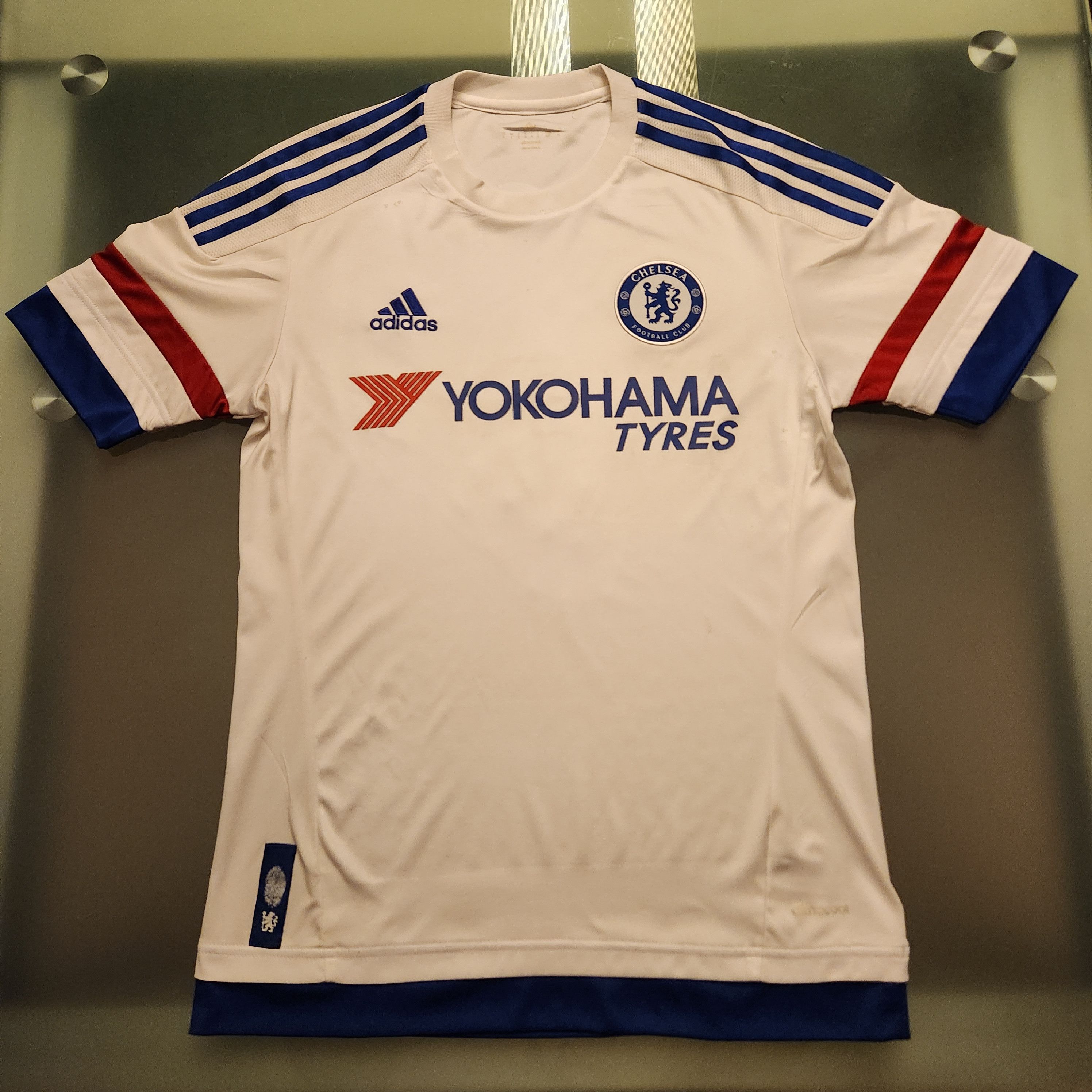 Adidas Authentic Retro Chelsea FALCAO 2015-2016 15/16 Away Jersey Size US S / EU 44-46 / 1 - 2 Thumbnail
