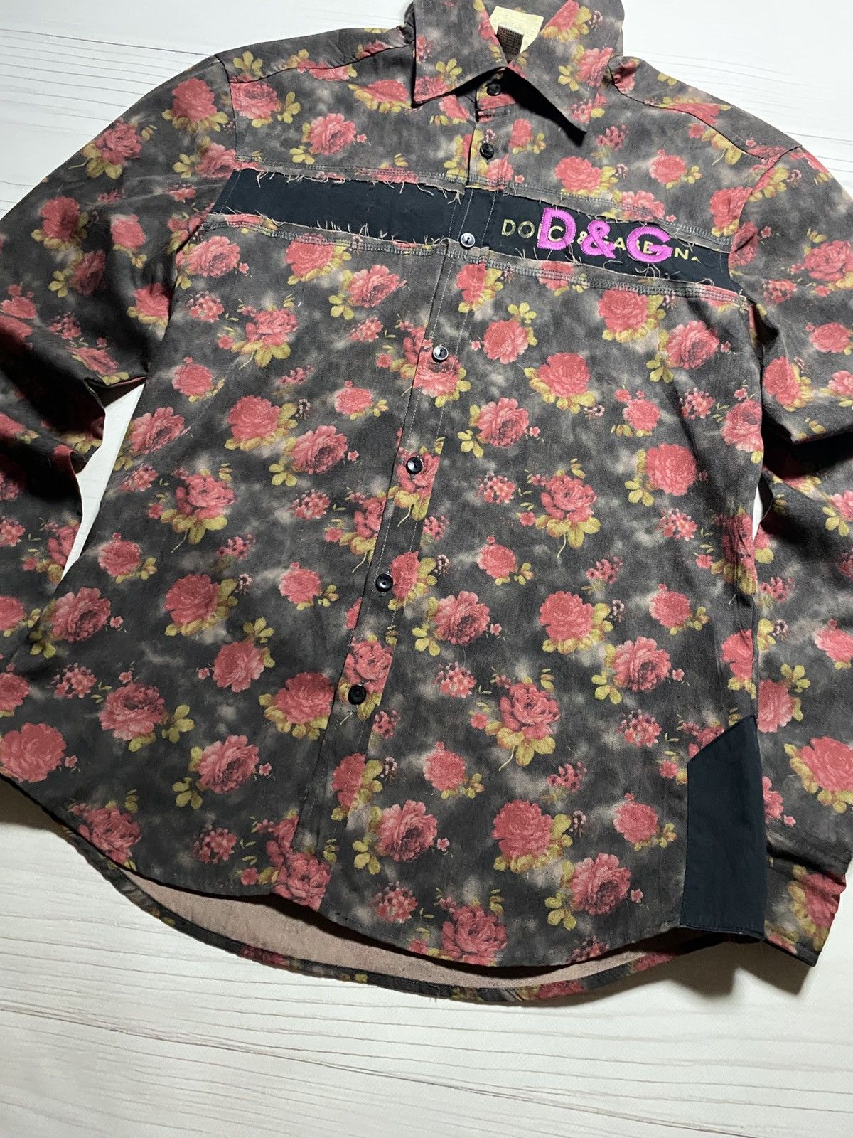 Dolce & Gabbana × Vintage Vintage Dolce & Gabbana floral y2k button up shirt Size M / US 6-8 / IT 42-44 - 7 Thumbnail