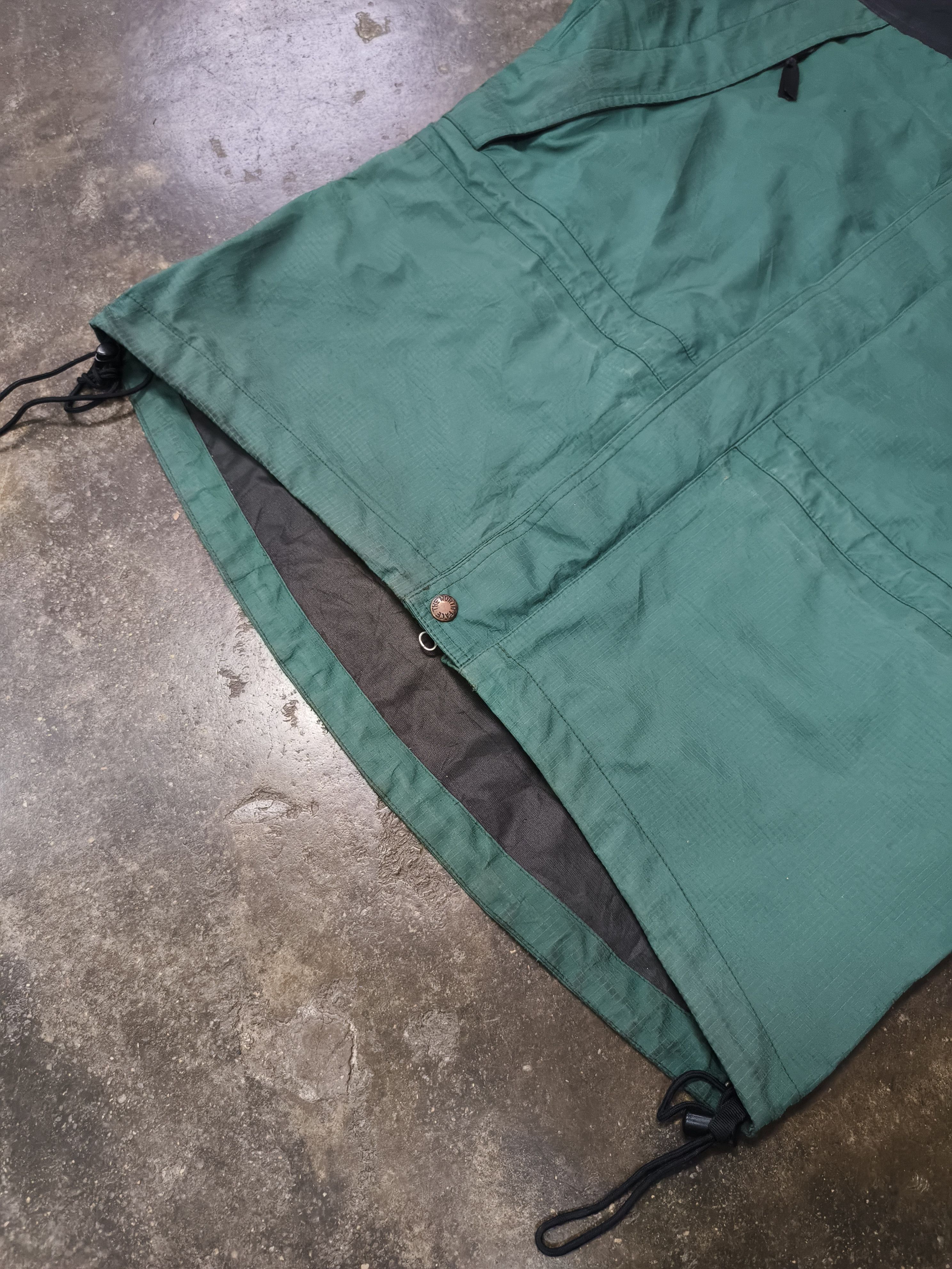 The North Face The North Face Vintage 90's Mountain Light Jacket Hood Size US M / EU 48-50 / 2 - 5 Thumbnail