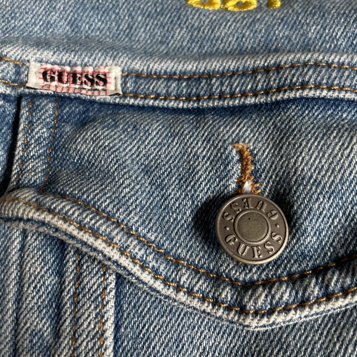 88rising × Guess Guess x 88 Rising Irezumi Cities Collection Size US S / EU 44-46 / 1 - 8 Thumbnail