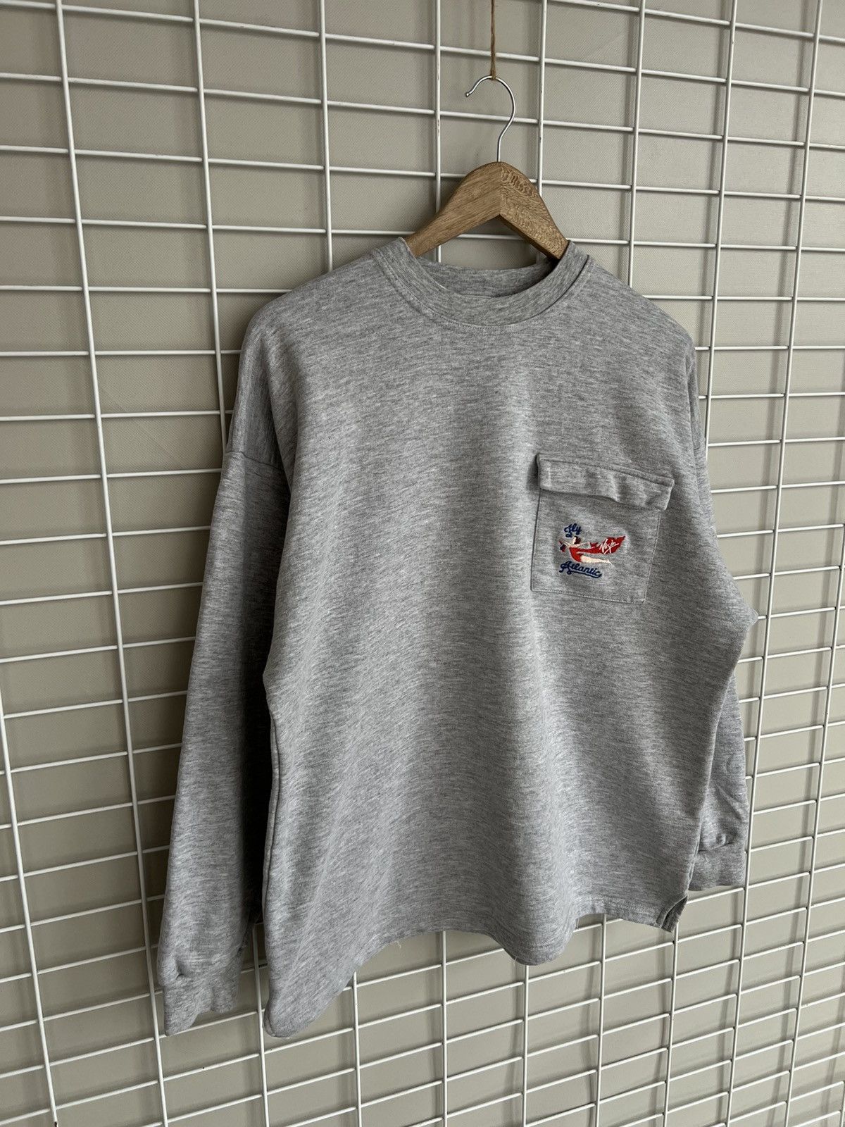 Other Virgin Atlantic Leisurewear Sweatshirt Mens Size M Vintage Size US M / EU 48-50 / 2 - 5 Thumbnail