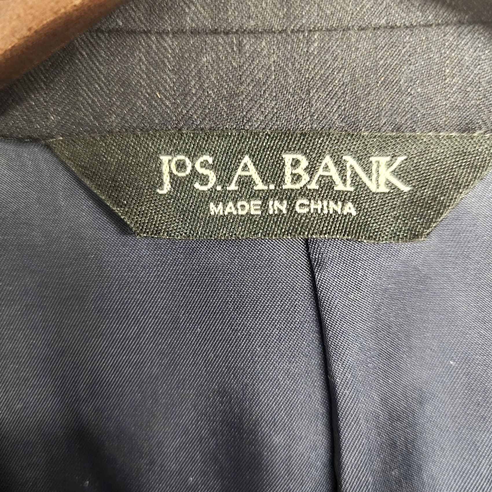Jos. A. Bank Jos A. Bank Mens Suit Navy Blue 100% Wool Jacket 44L Pants 38x30 Pleated Cuffed Wool Suit Set Mens Formal Business 2 Piece 44L 38x30 Navy Blues Size 44R - 5 Thumbnail
