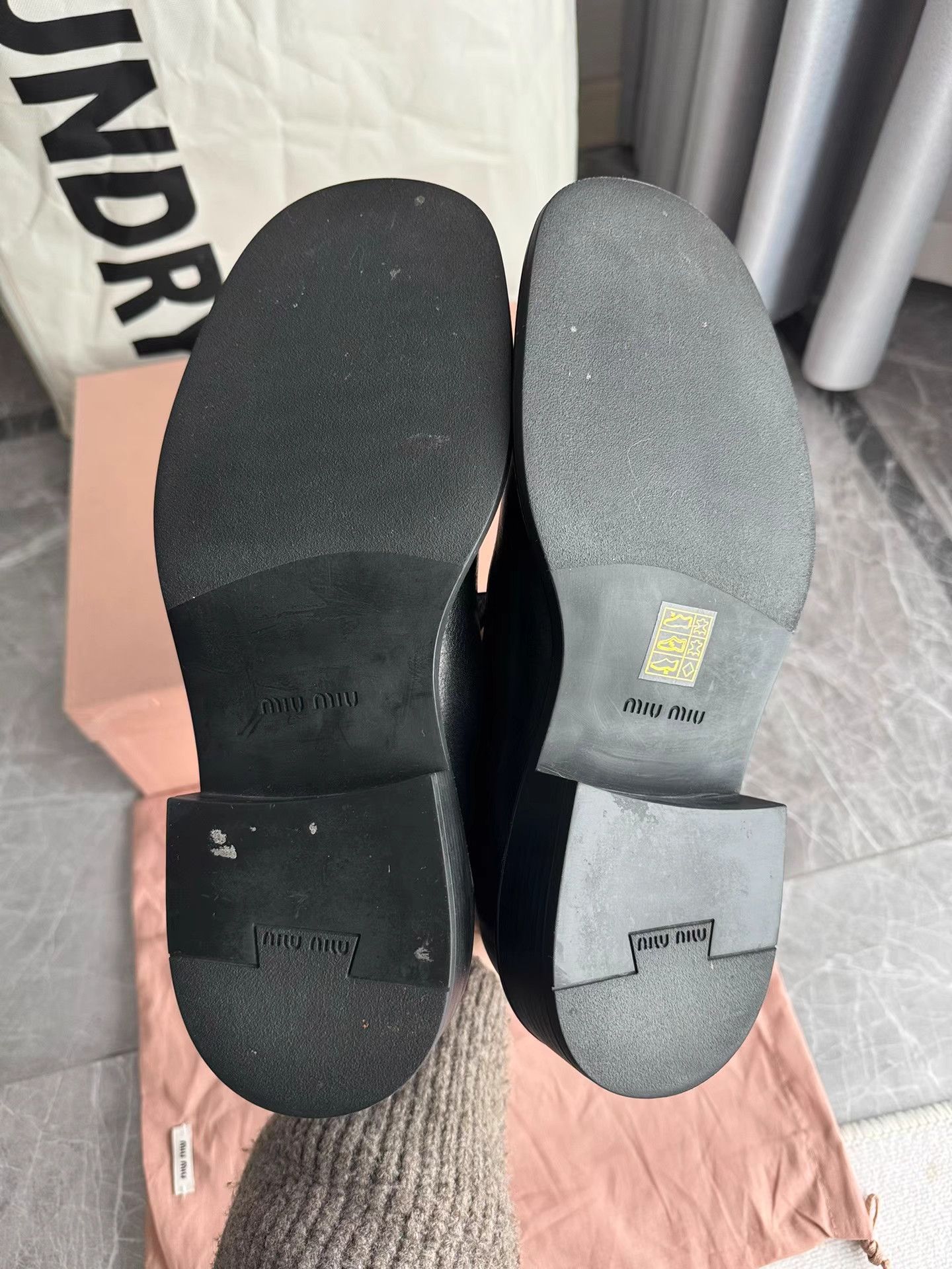 Miu Miu MiuMiu Runway T-Strap Mary Jane Shoes K6 Size US 8 / IT 38 - 7 Thumbnail