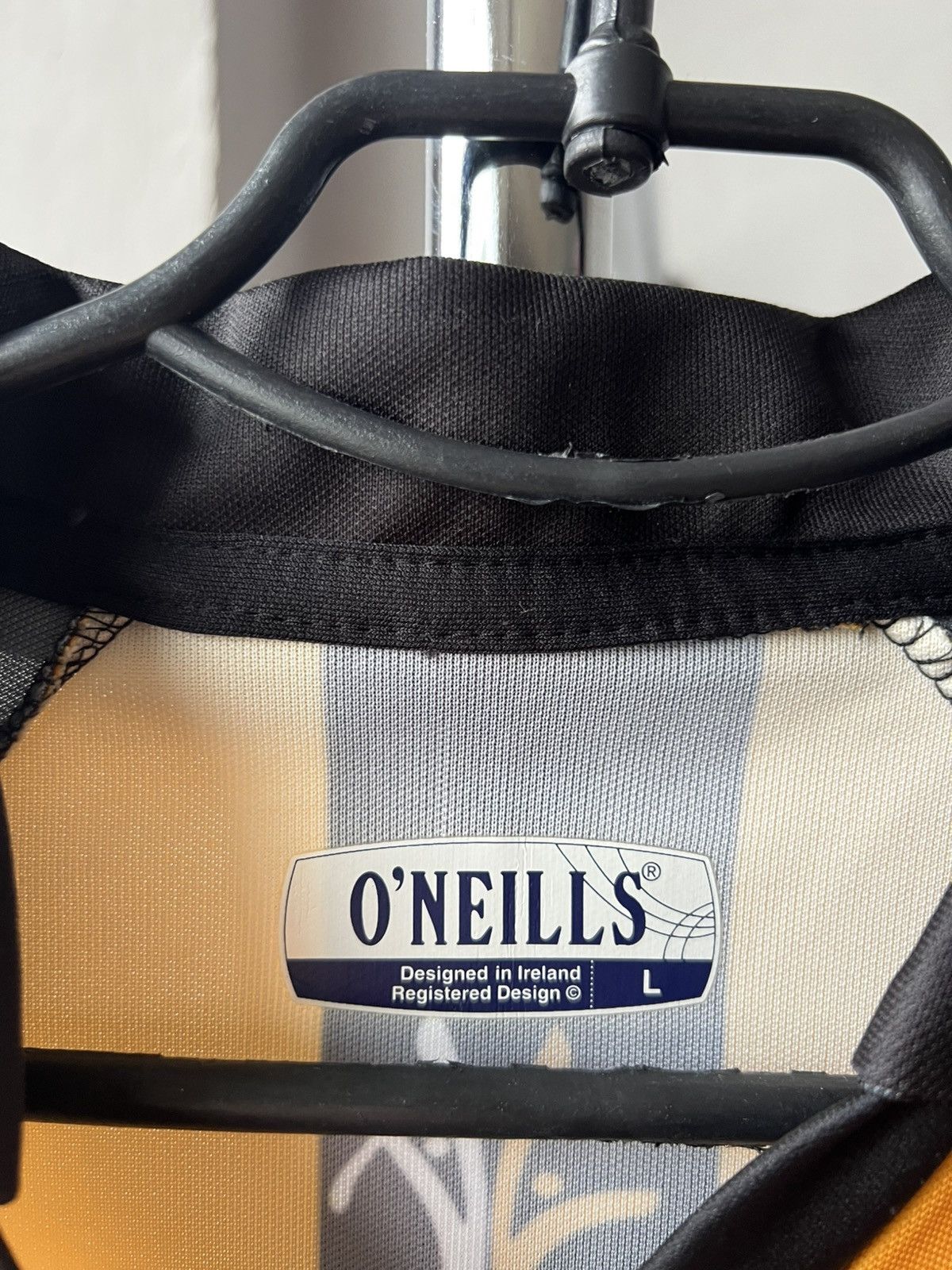 O'Neills 2004 GAA CILL CHAINNIGH KILKENNY VINTAGE JERSEY SHIRT GAELIC Size US L / EU 52-54 / 3 - 9 Thumbnail