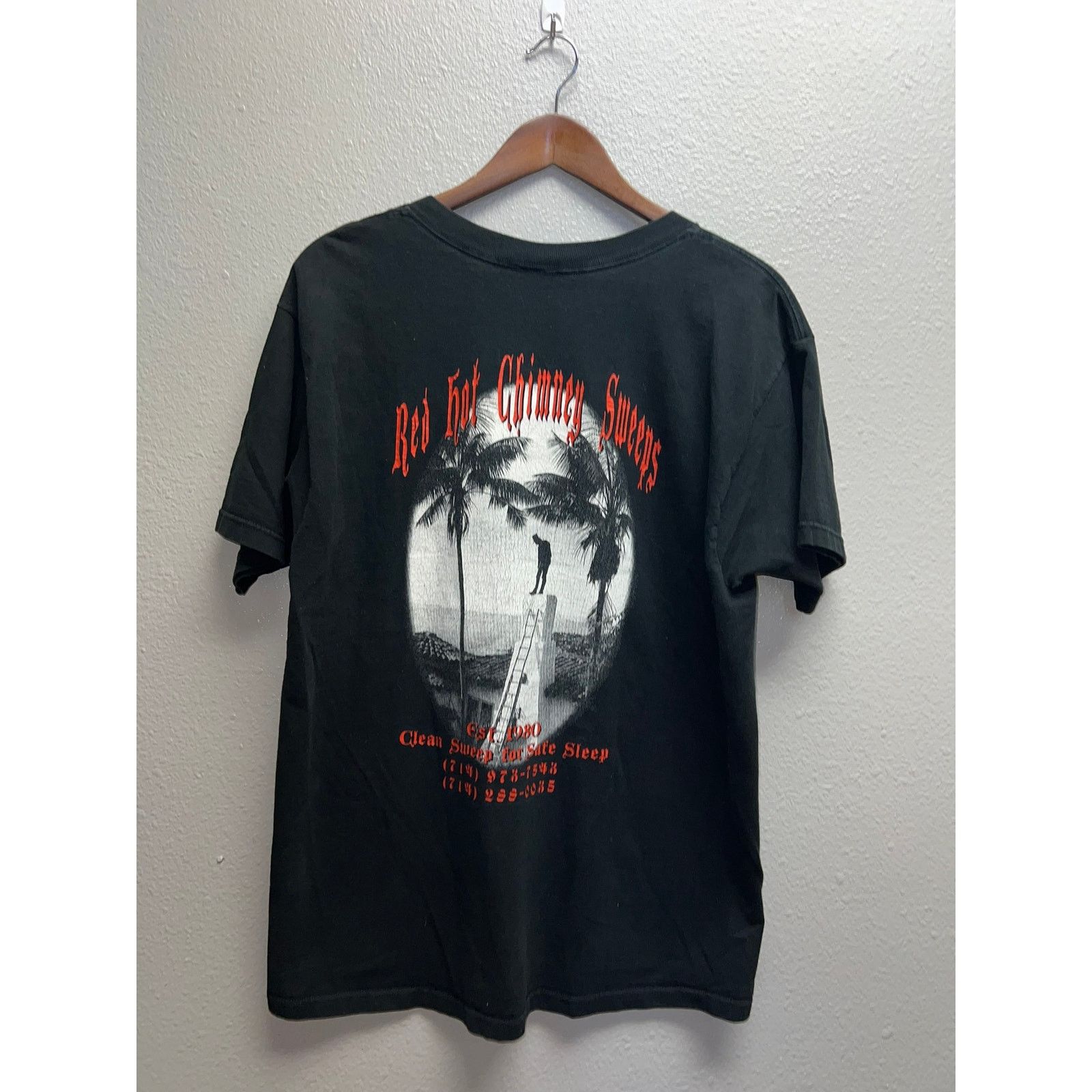Fruit Of The Loom Vintage Chimney Sweeps Shirt Red Hot Black Graphic Tee 90s L Size US L / EU 52-54 / 3 - 6 Thumbnail
