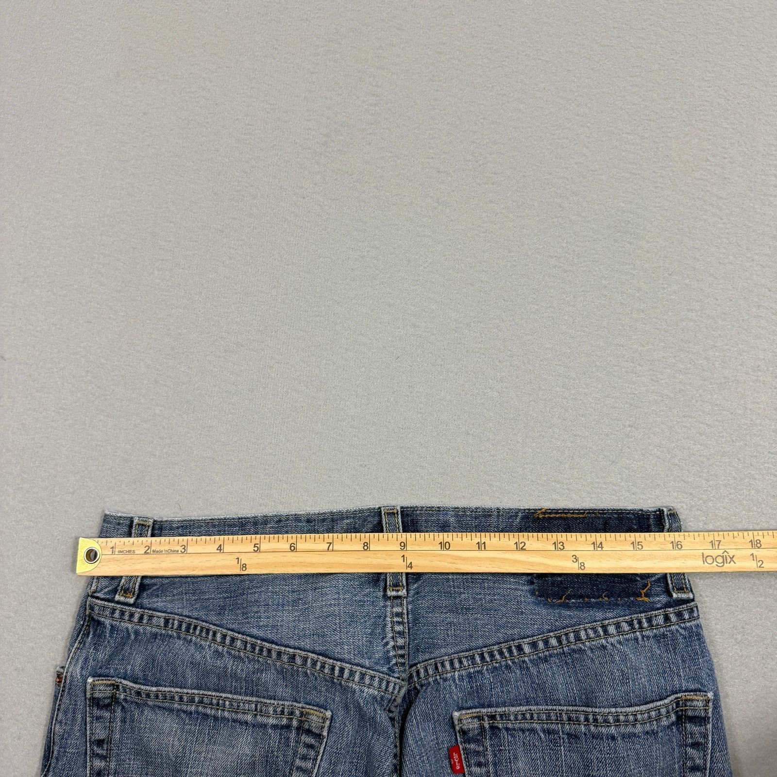 Levi's Vintage Levis 505 Regular Fit Jeans Mens 33x30 Faded 2006 Size US 33 - 9 Thumbnail