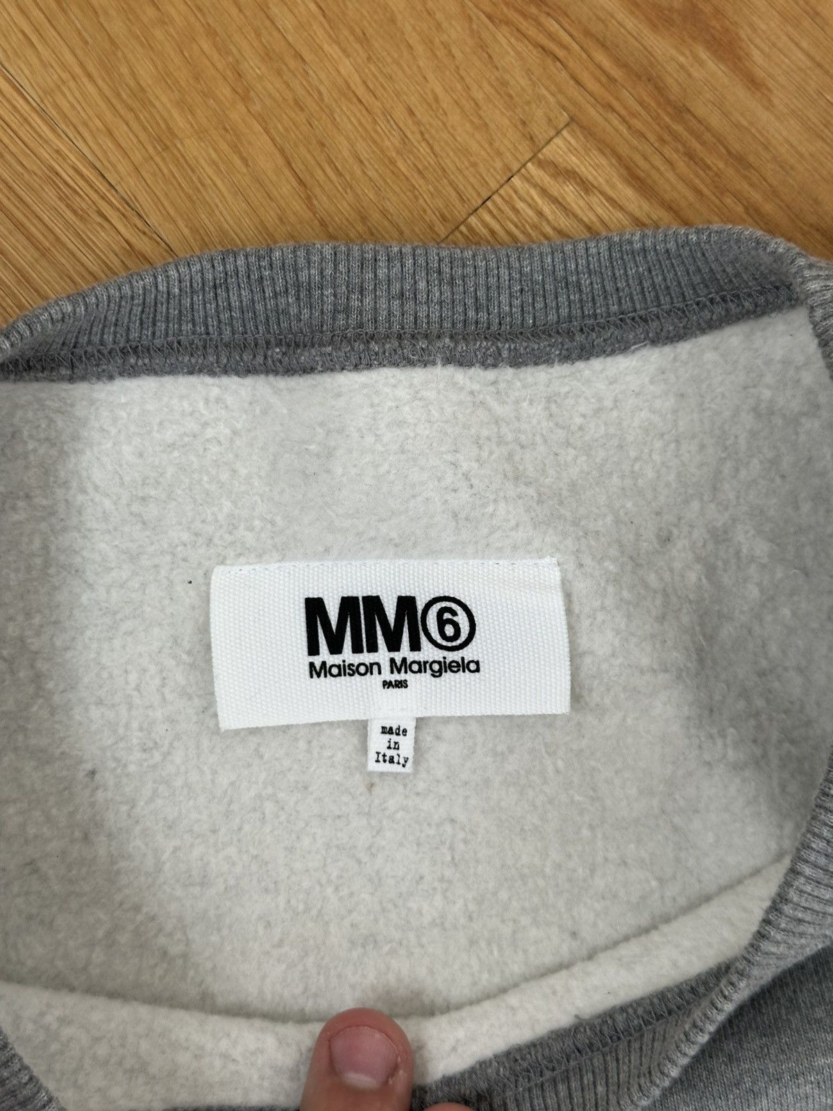 Maison Margiela Vintage Maison Margiela Paris MM6 Sweatshirt Centre Logo Fit Size S / US 4 / IT 40 - 10 Thumbnail