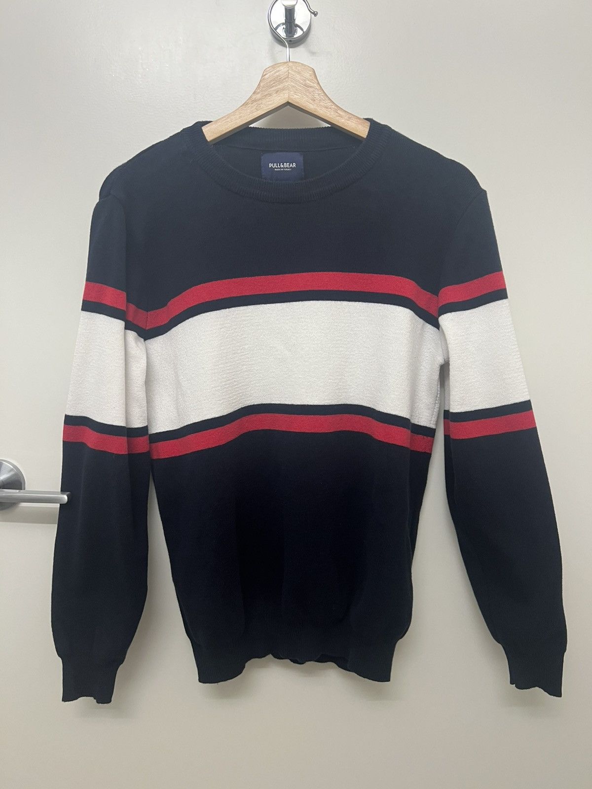Pull & Bear Pull & Bear Navy, Red & White Striped Sweater – Size M Size US M / EU 48-50 / 2 - 1 Thumbnail