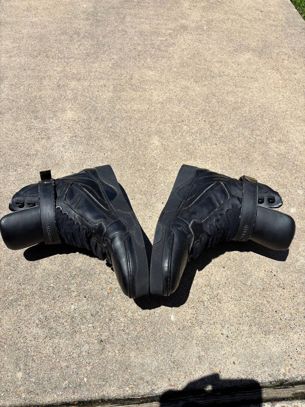 Givenchy Givenchy Tyson Total Black Size US 10 / EU 43 - 11 Thumbnail