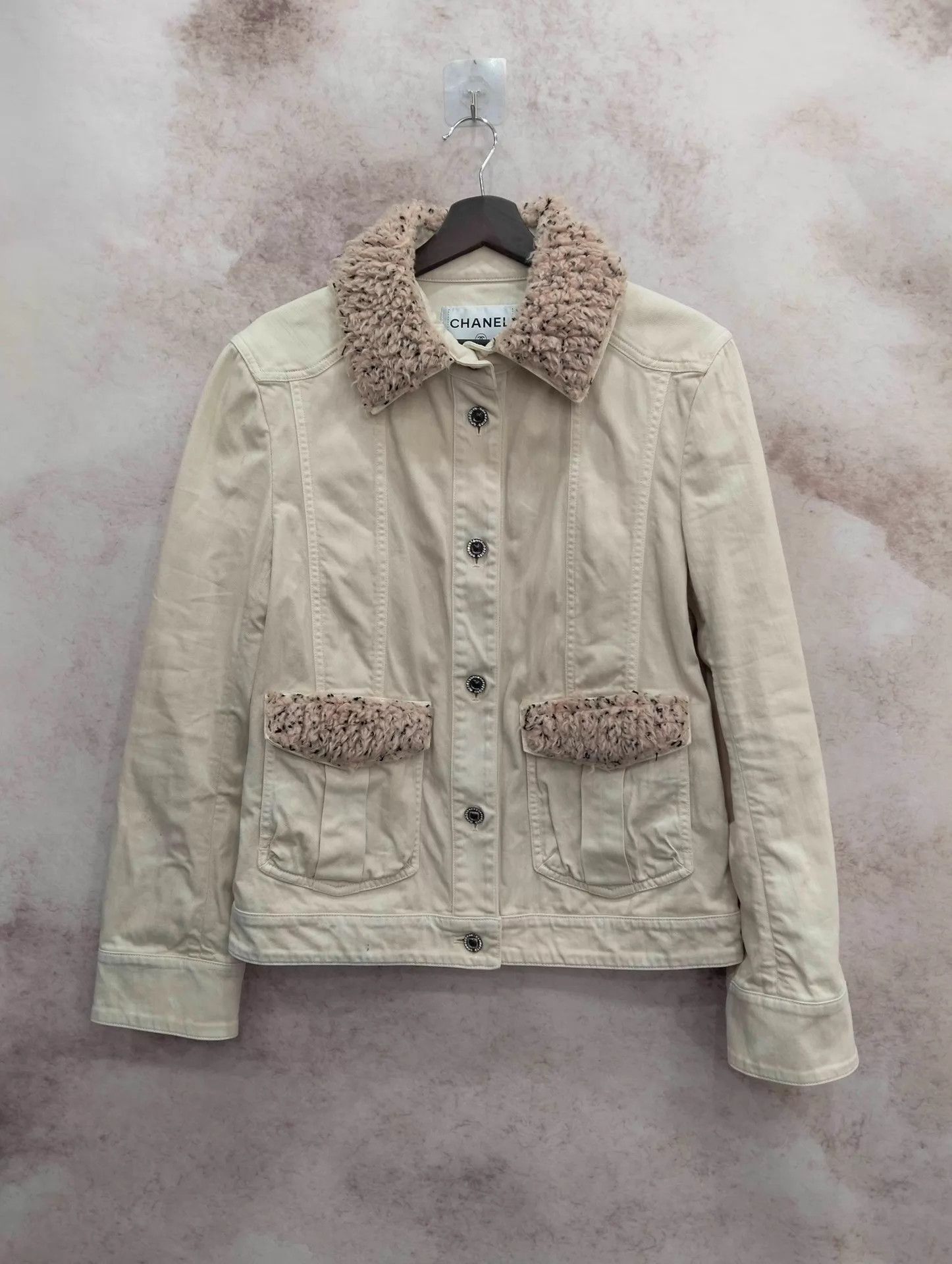 Chanel Chanel Beige Fur Collar Denim Jacket 38 95New Size S / US 4 / IT 40 - 2 Thumbnail