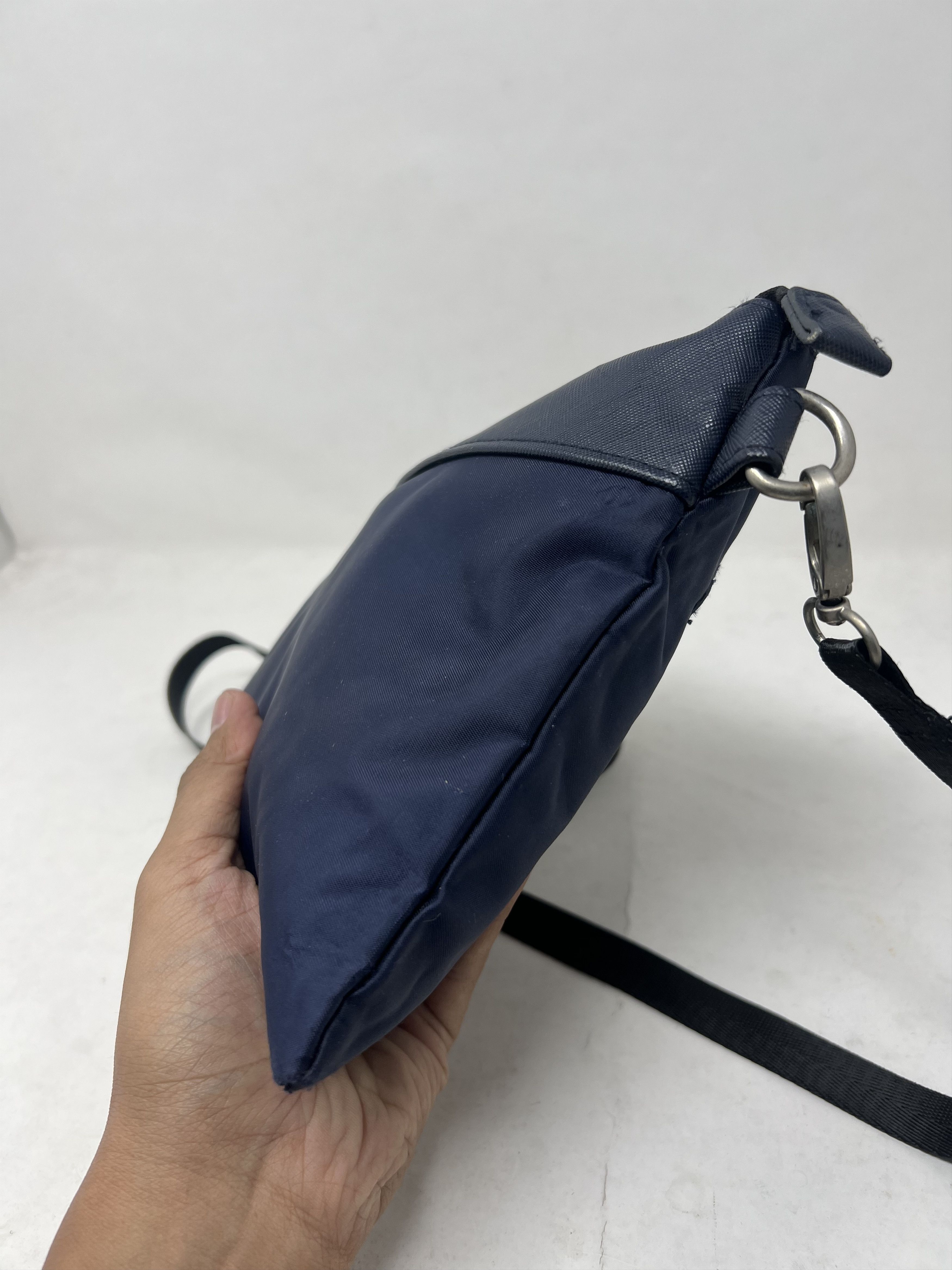 Takeo Kikuchi Takeo Kikuchi Crossbody Sling Bag Size ONE SIZE - 4 Thumbnail