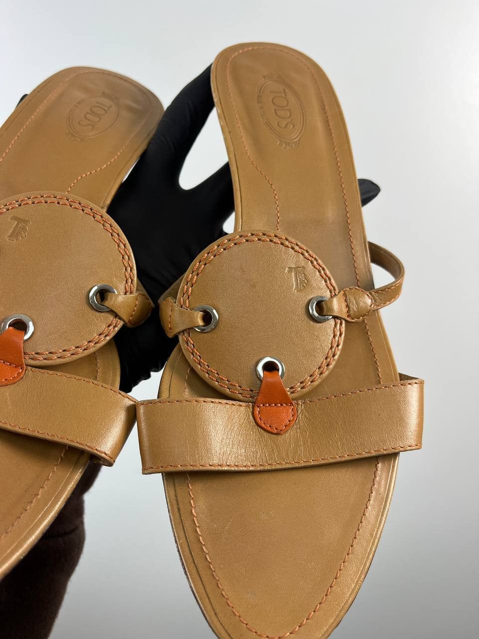 Tod's Tod's Leather Sandals Tan Ring Detail Slip Womens Size 39 Size US 8 / IT 38 - 3 Thumbnail