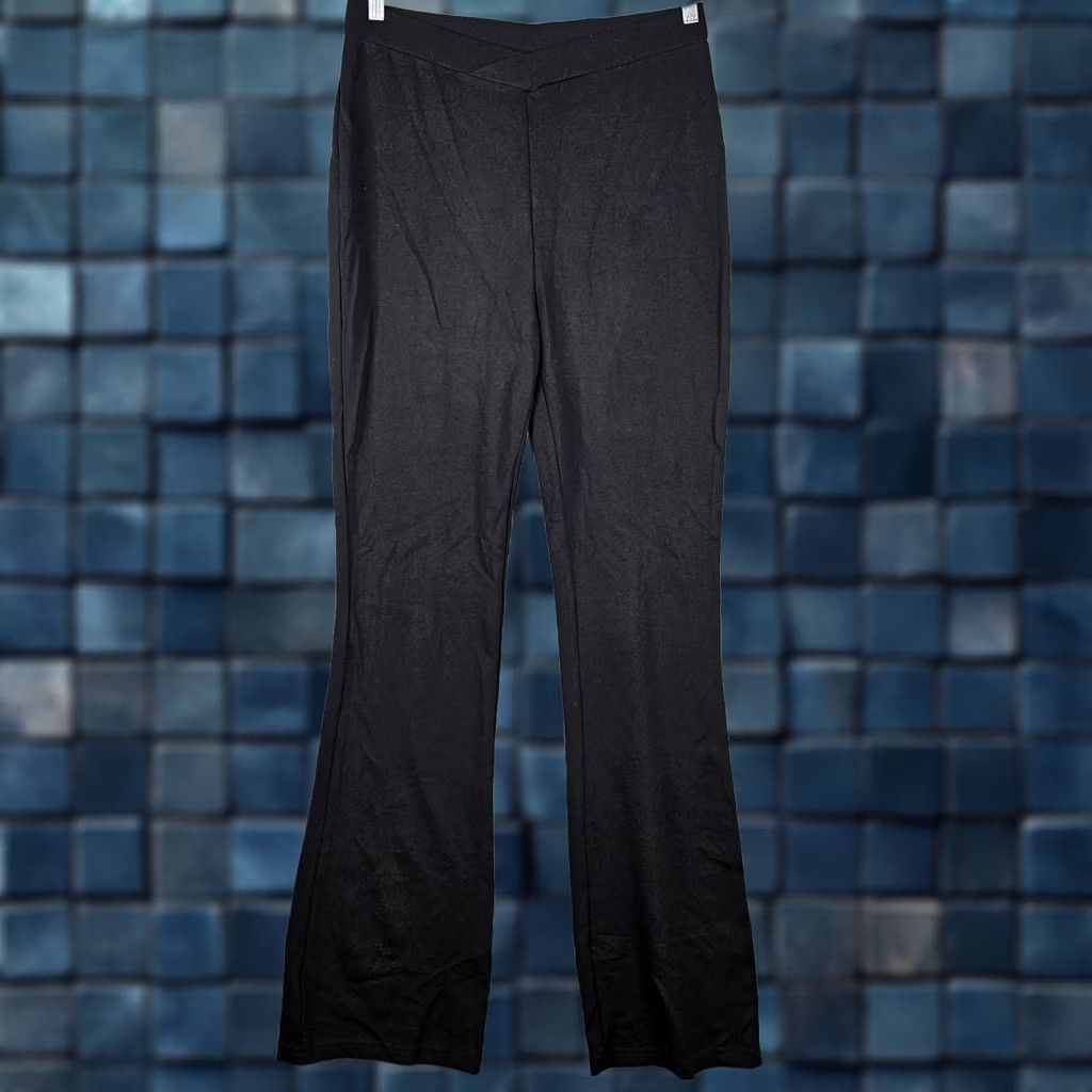 Cotton On Cotton On Women's black knit Curve V Front Pull On pant Size 12 NEW Size 34" / US 12 / IT 48 - 1 Thumbnail