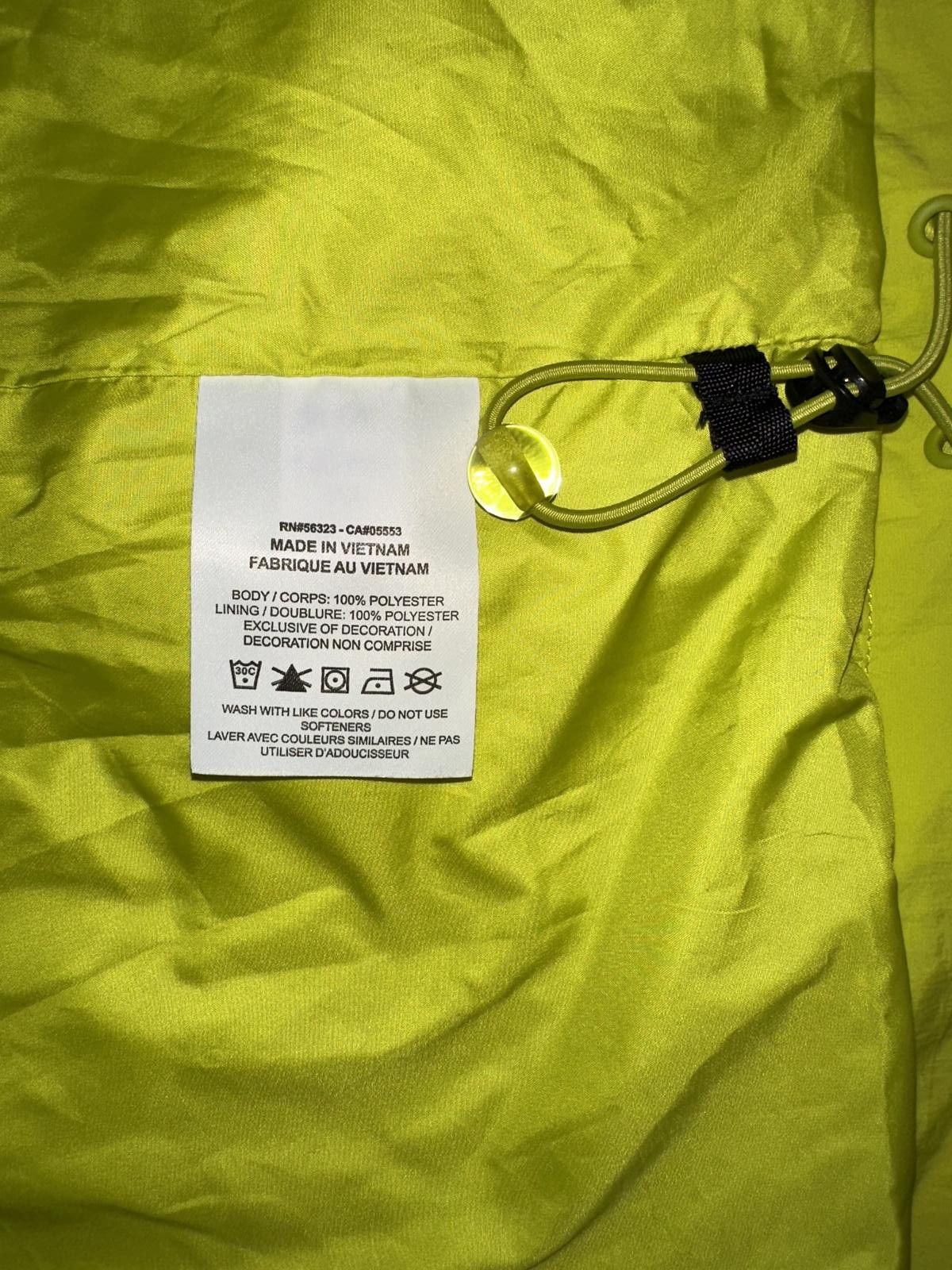 Nike Nike Men’s Tech Bright Cactus Green Jacket Sample Size US M / EU 48-50 / 2 - 12 Thumbnail