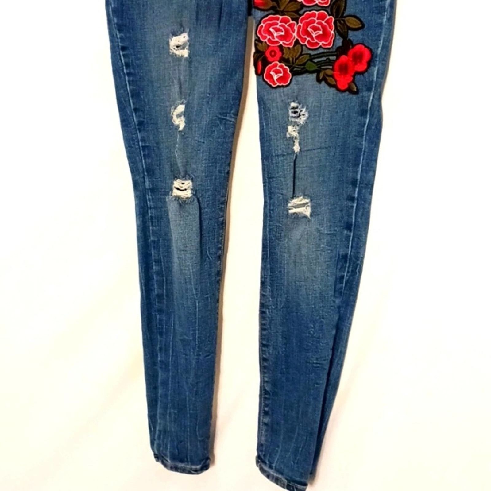 Old Navy Old Navy ROSES Jeans Sz 10 Blue Distess Bohemian Cottagecore Size 30" / US 8 / IT 44 - 5 Thumbnail