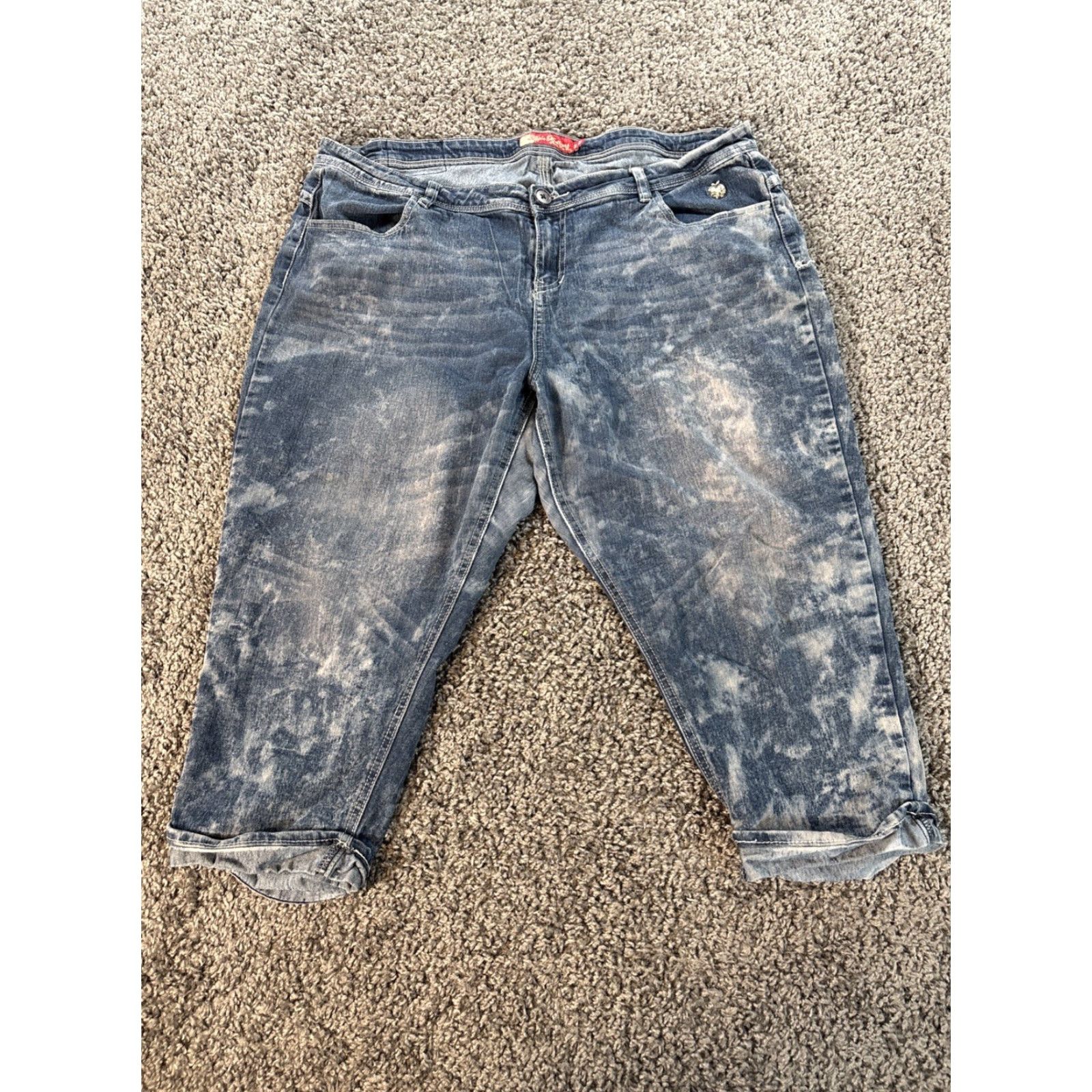 Vintage VINTAGE Apple Bottoms Jeans Capri Womens Plus 20 Acid Wash Denim Embroidered Pockets Blue Y2K Streetwear 2000’s Size 42" / US 20 - 3 Thumbnail