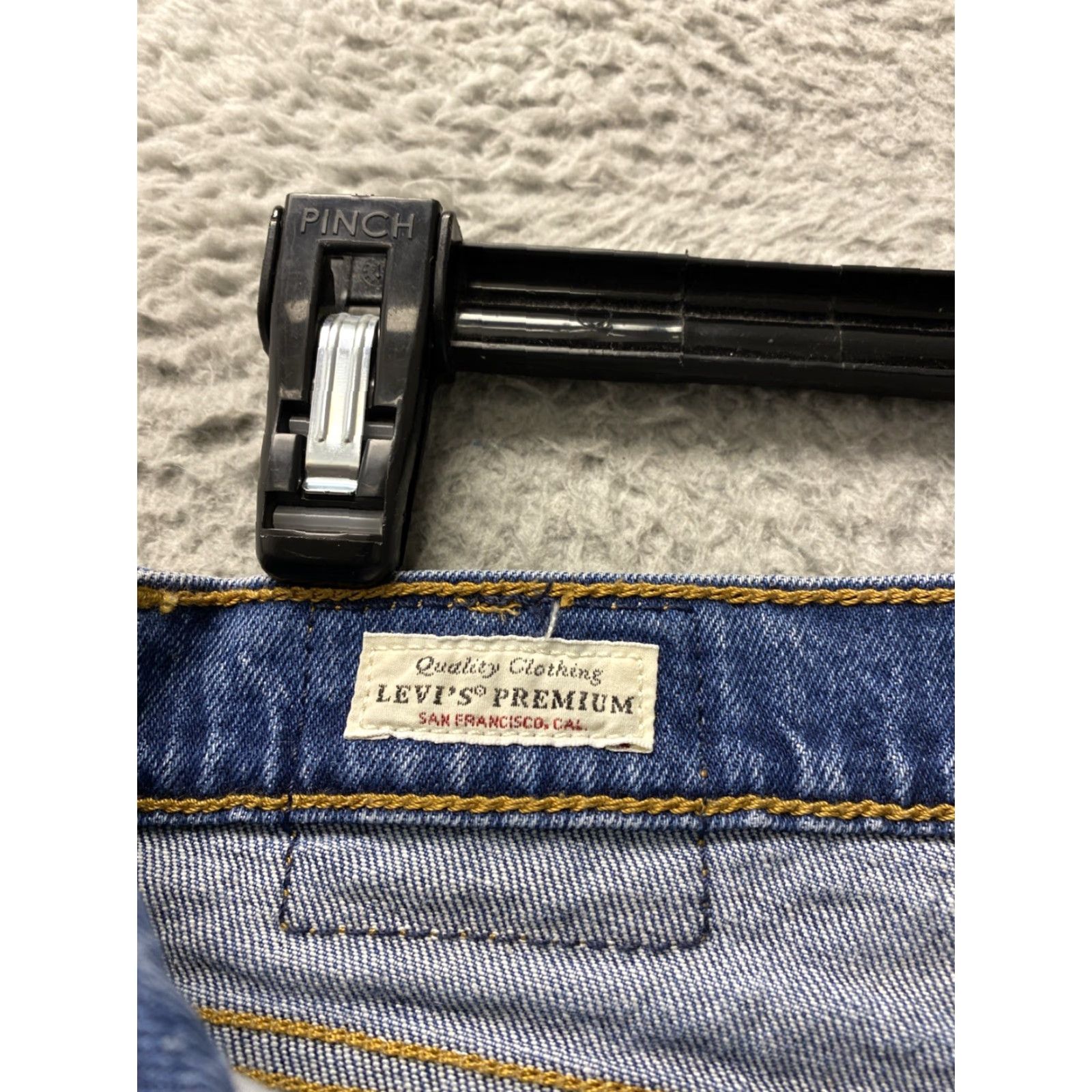 Levi's LEVI'S 502 Jeans Men’s 33x27 Blue Denim Raw Hem Big E 5-Pocket Regular Rise Mid Vintage: No (Note: Vintage field is No per specs) Size US 33 - 5 Thumbnail
