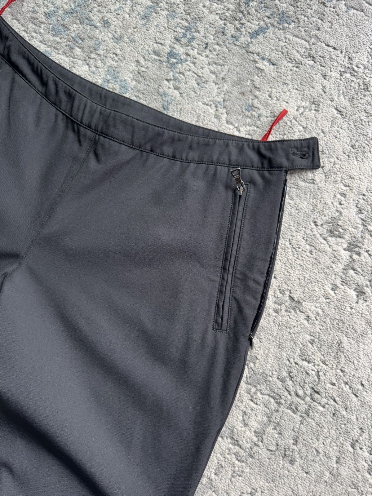 Prada Prada Vintage linea Rossa Sport Red Tab Black Long Shorts 44 Size 27" / US 4 / IT 40 - 5 Thumbnail