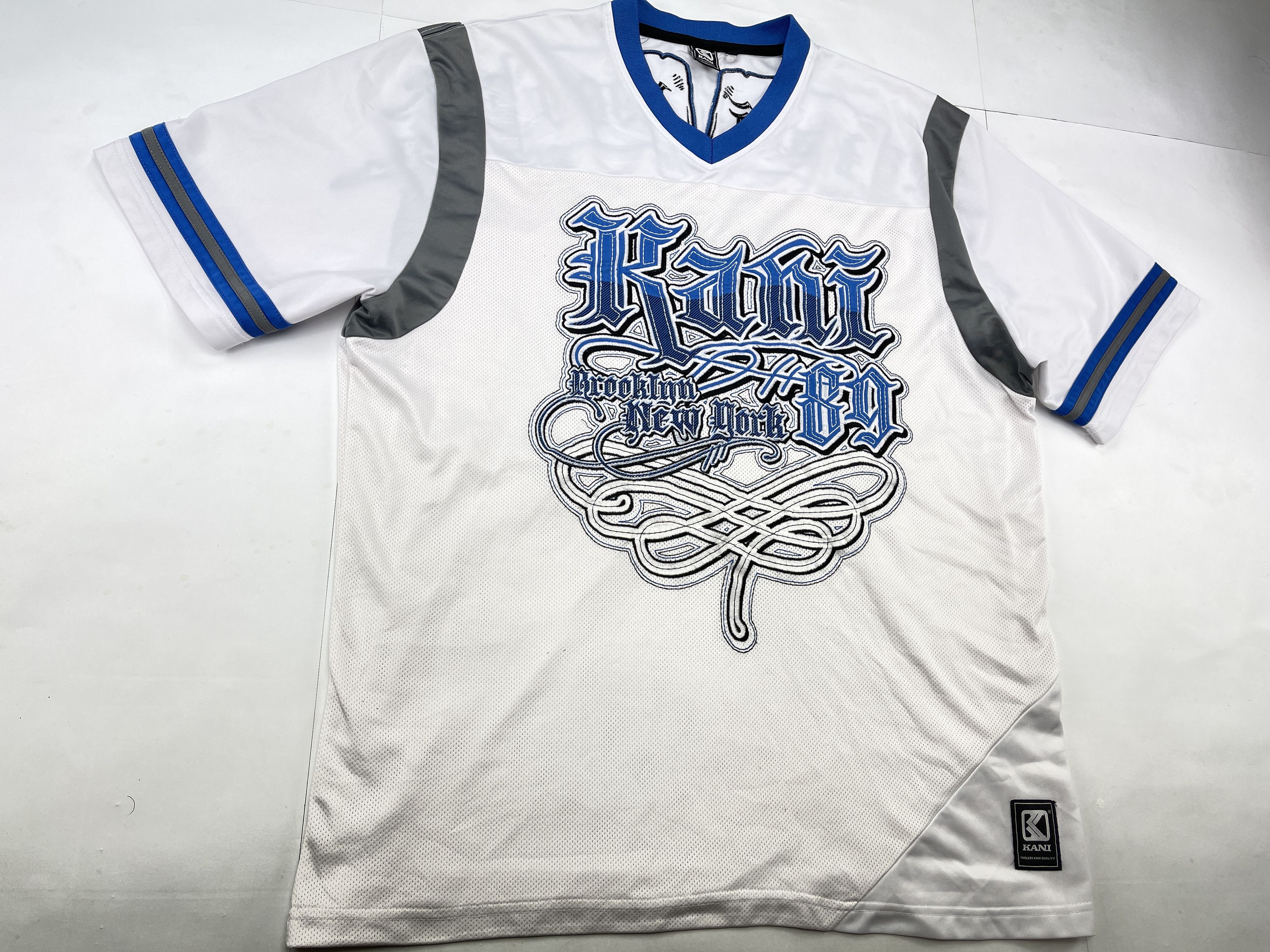 Karl Kani Karl Kani t-shirt, vintage 90s, 1990s hip hop, Y2K, size XL Size US XL / EU 56 / 4 - 5 Thumbnail