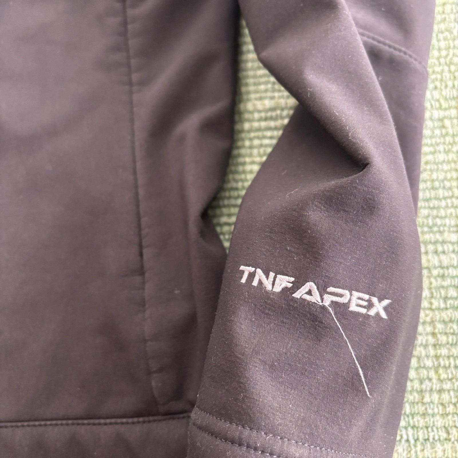 The North Face Y2K gorpcore womens medium The North Face black jacket Size M / US 6-8 / IT 42-44 - 7 Thumbnail