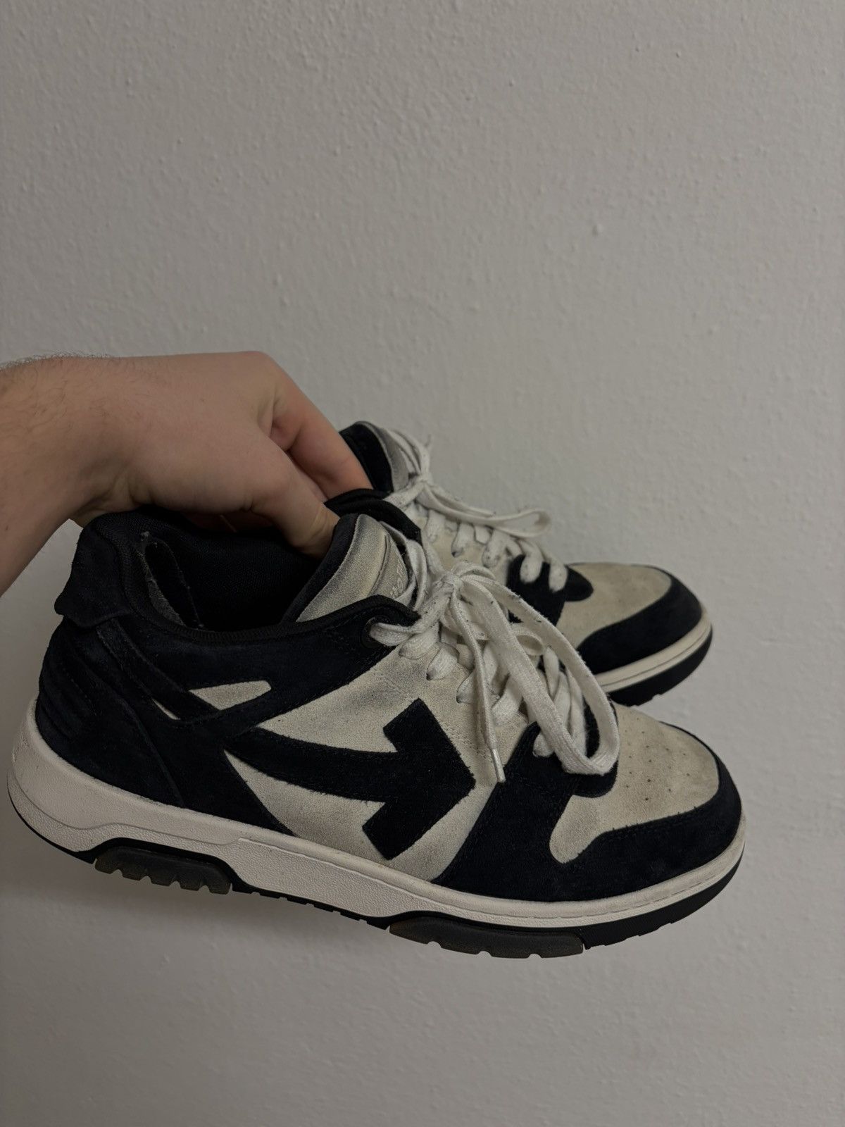 Off-White Off-White Out of Office 'Black White Suede' Size US 11 / EU 44 - 1 Thumbnail