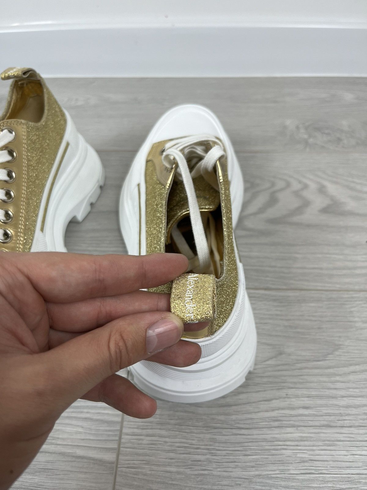 Alexander McQueen Alexander McQueen Gold Glitter Trainers Sneakers Women’s Size US 9.5 / IT 39.5 - 12 Thumbnail
