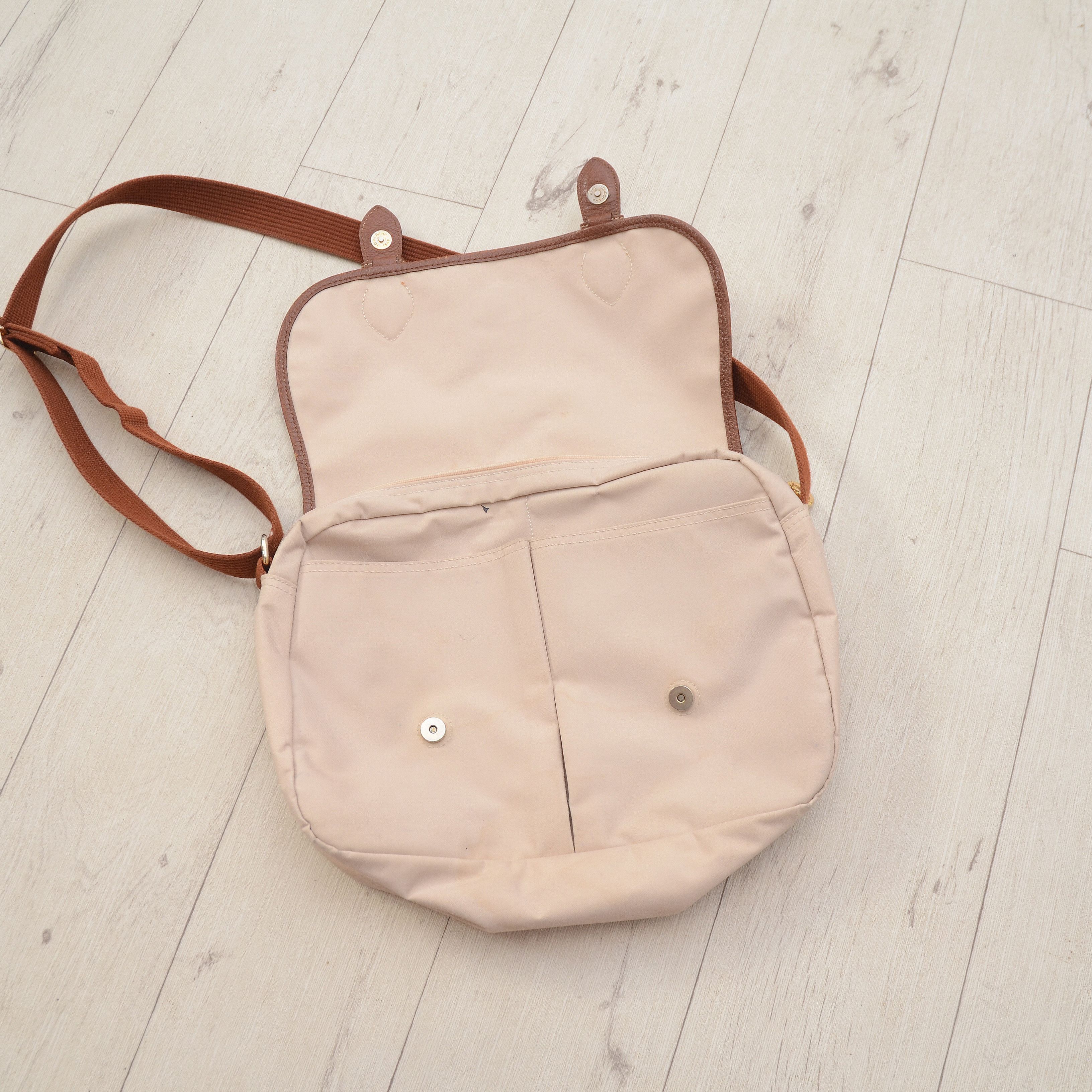 Longchamp Longchamp Le Pliage Crossbody Beige Nylon/Cognac Messenger Size ONE SIZE - 10 Thumbnail