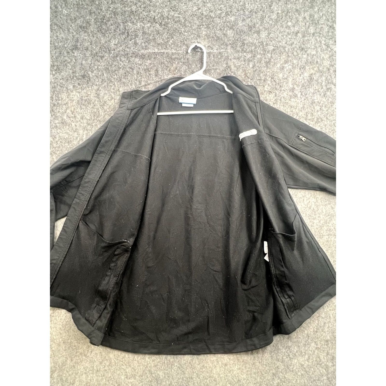 Vintage Columbia Men's Windbreaker Jacket Outdoor Black Small Regular Fit Lightweight Zip Synthetic Softshell Size US S / EU 44-46 / 1 - 5 Thumbnail
