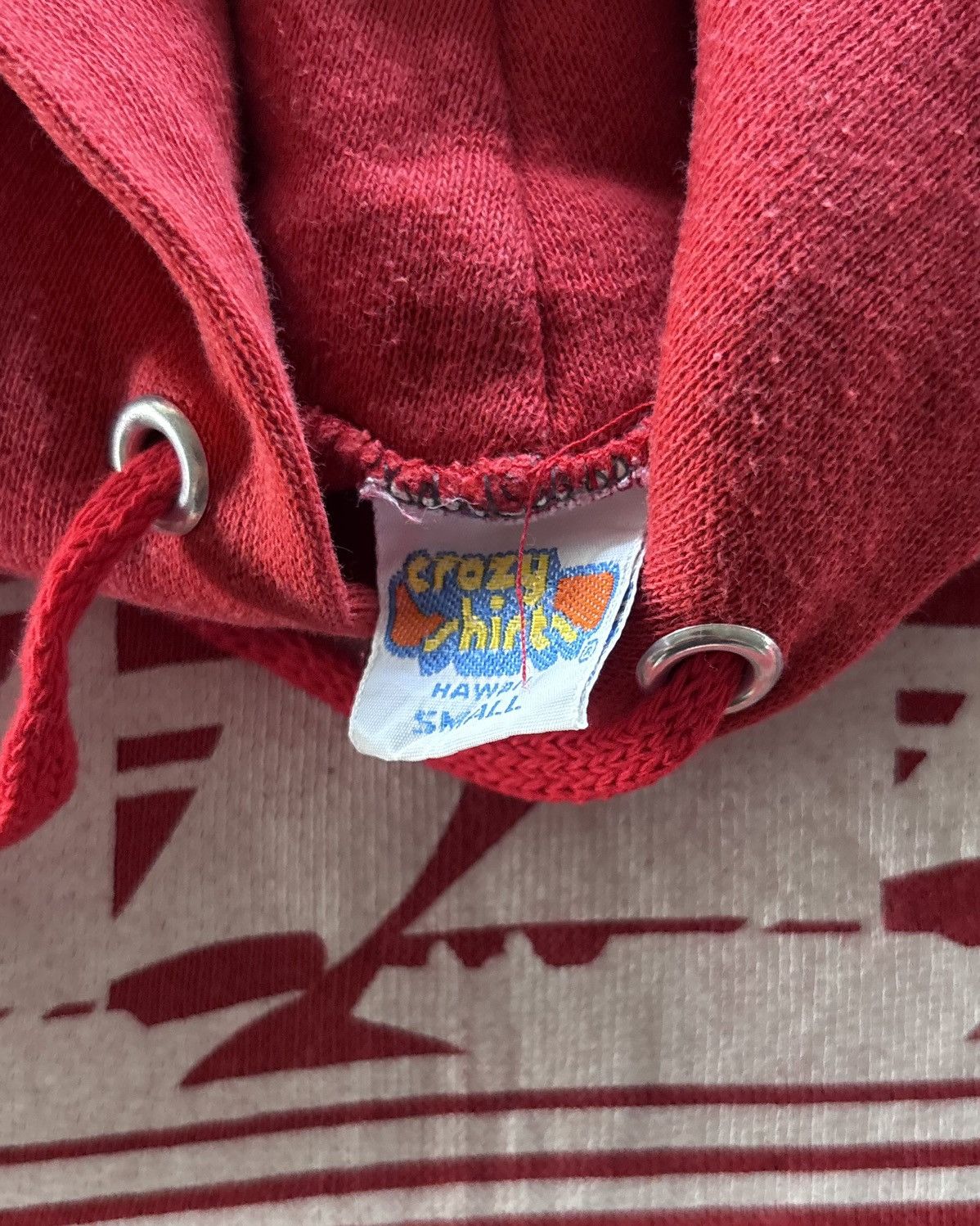 Vintage 80s Crazy Shirt Faded Red Raglan Hoodie Size US M / EU 48-50 / 2 - 3 Thumbnail
