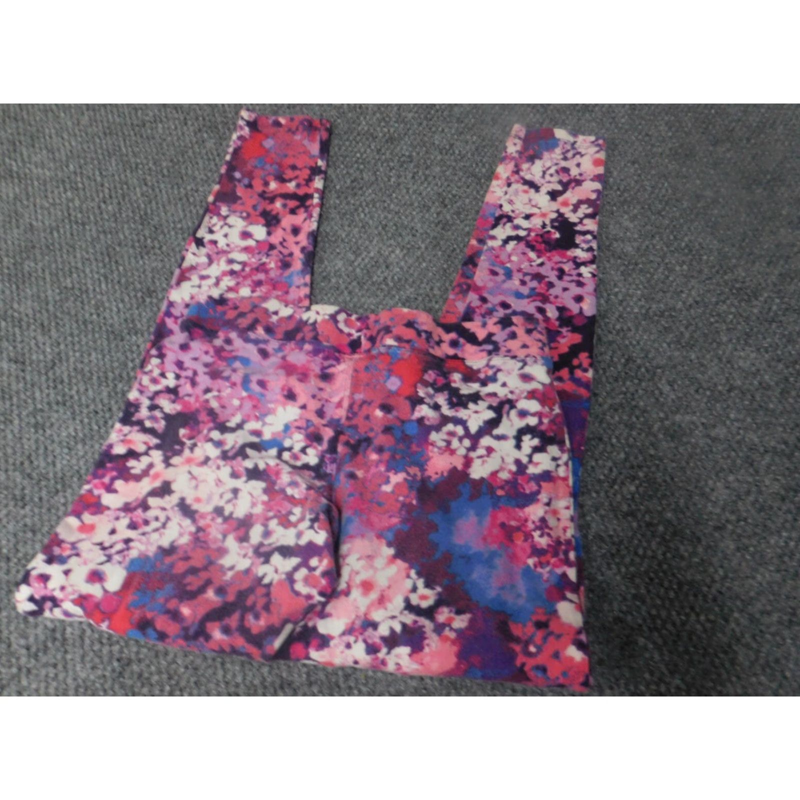 Express Express Womens Leggings Small Pink Pull On Camouflage Active Stretch Jegging Straight Inseam 24 in Size 28" / US 6 / IT 42 - 4 Thumbnail