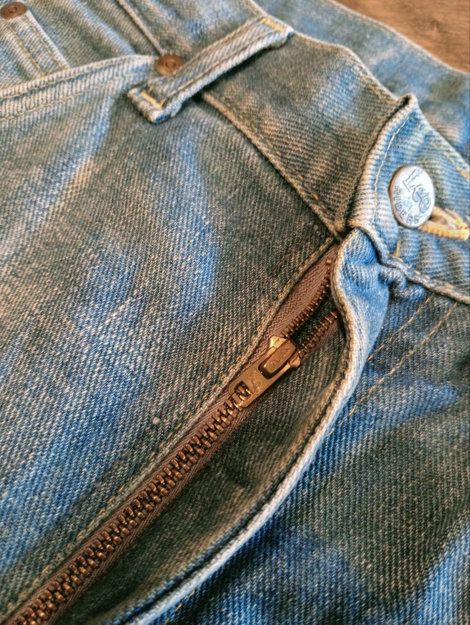 Lee RARE VINTAGE LEE RIDERS TALON ZIPPER JEANS Size US 29 - 9 Thumbnail