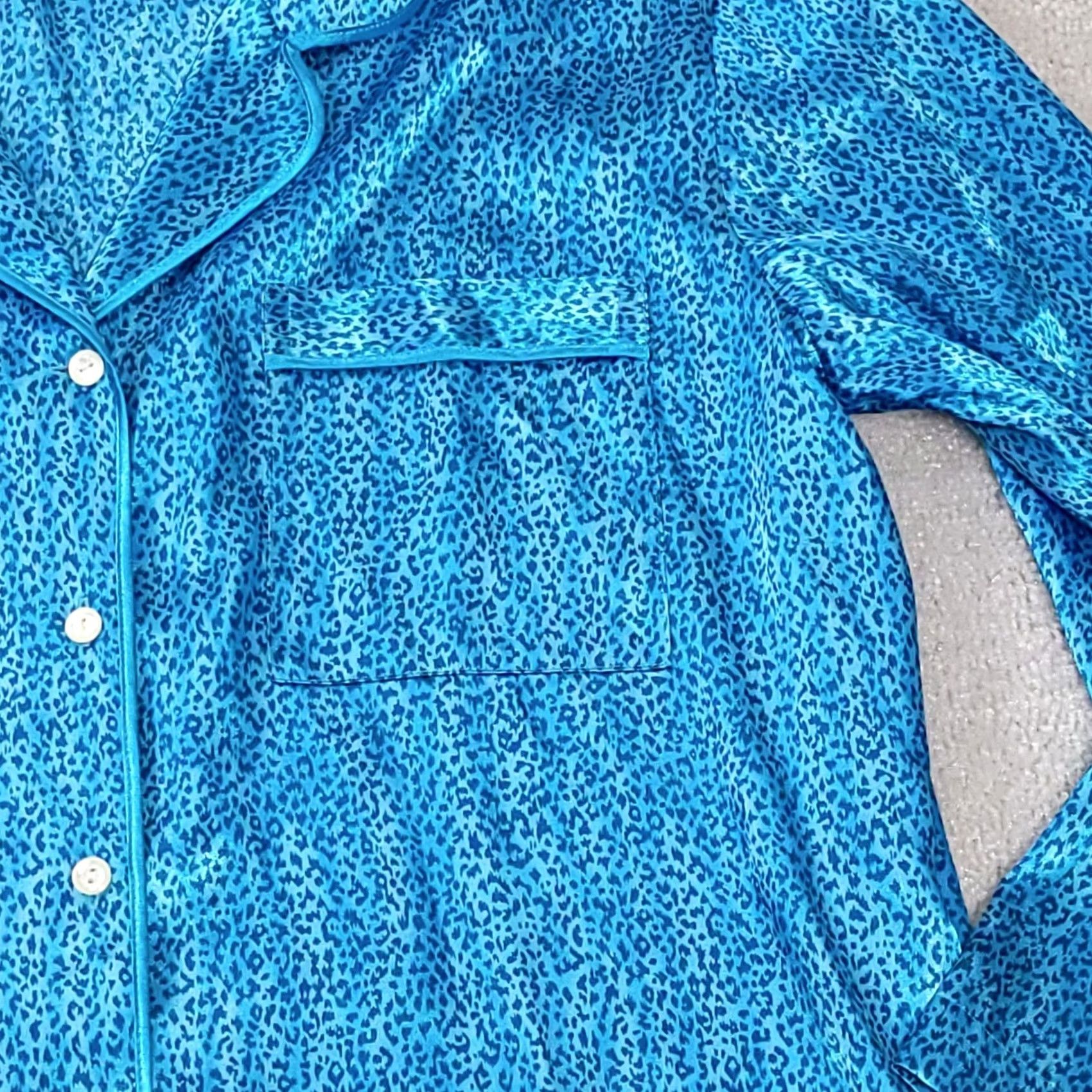 Victoria's Secret VINTAGE: Victoria’s Secret Animal Print Silky Night Sleep Shirt Pajama Womens Medium Blue Size M / US 6-8 / IT 42-44 - 4 Thumbnail