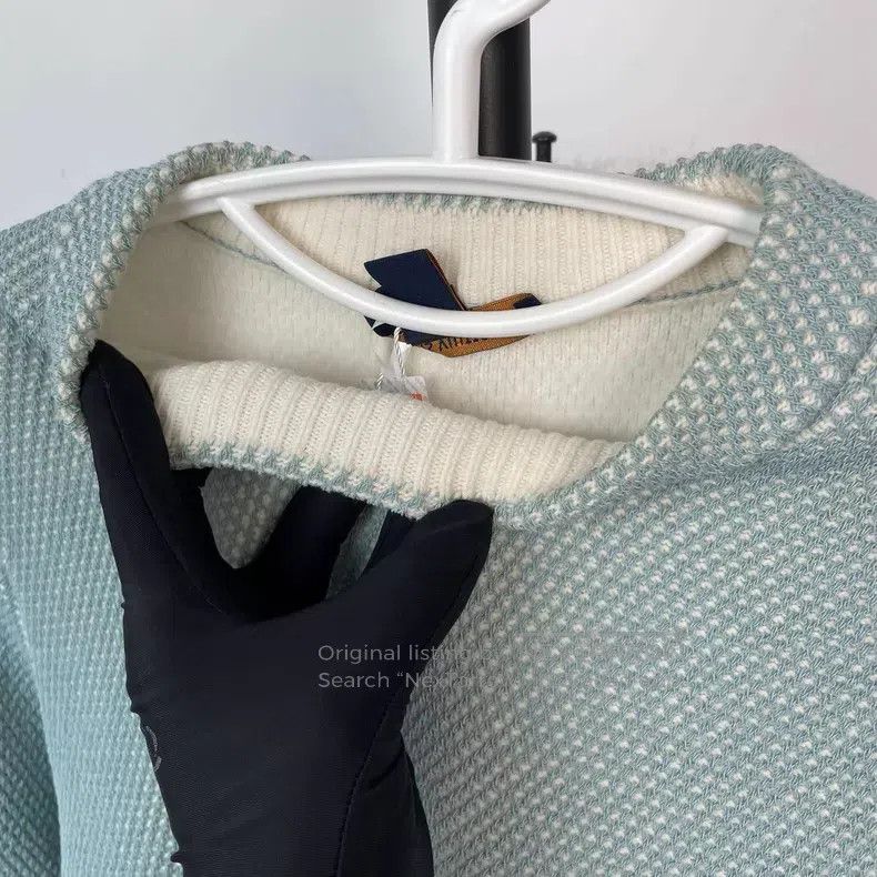 Louis Vuitton Louis Vuitton SS24 Solid Paneled Chain Crew Neck Cashmere Size US S / EU 44-46 / 1 - 4 Thumbnail