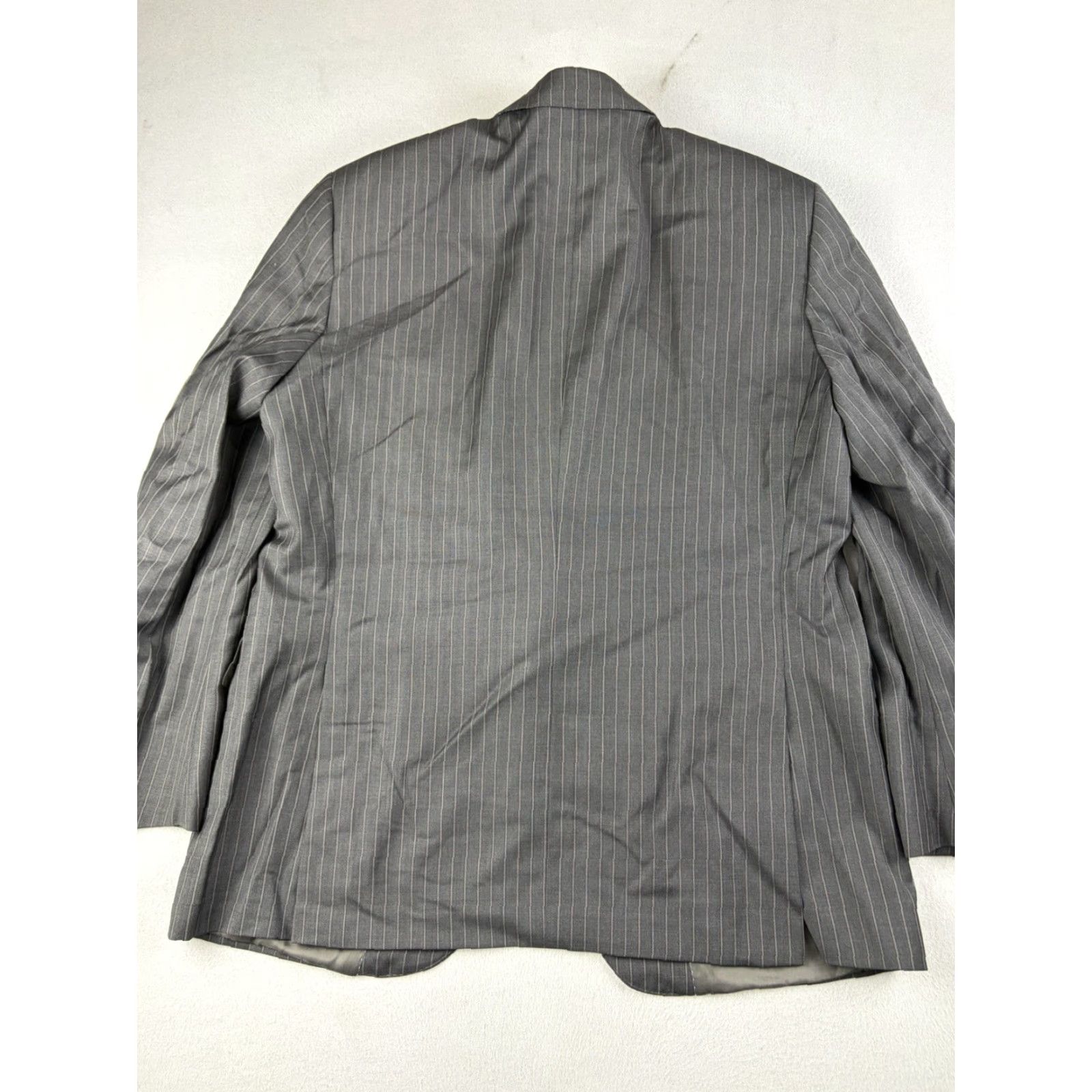 Peter Millar VINTAGE Peter Millar Blazer Jacket Men’s 44 Regular Wool Striped Gray Two-Button Sports 2 Piece Chest 44 in Mens Size 44R - 3 Thumbnail