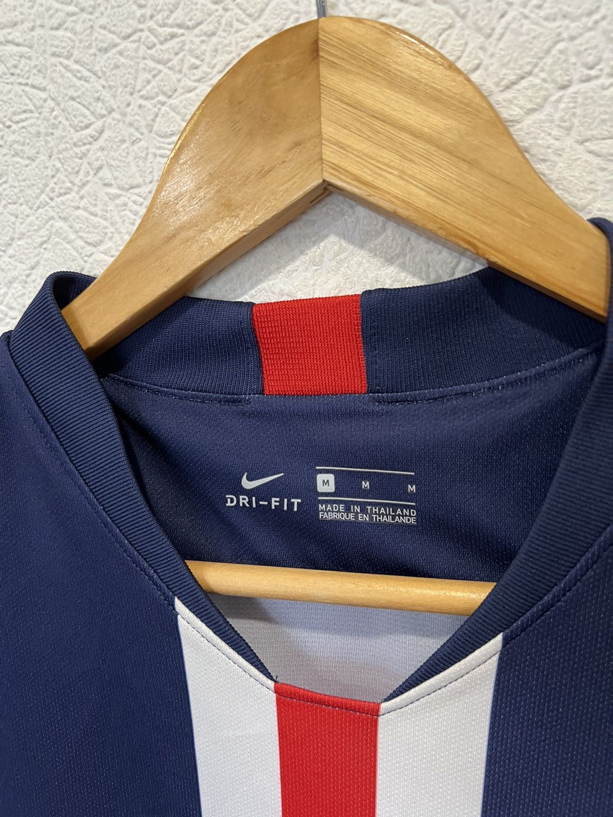 Nike Nike PSG 2019/2020 Home Soccer Jersey Size US M / EU 48-50 / 2 - 3 Thumbnail